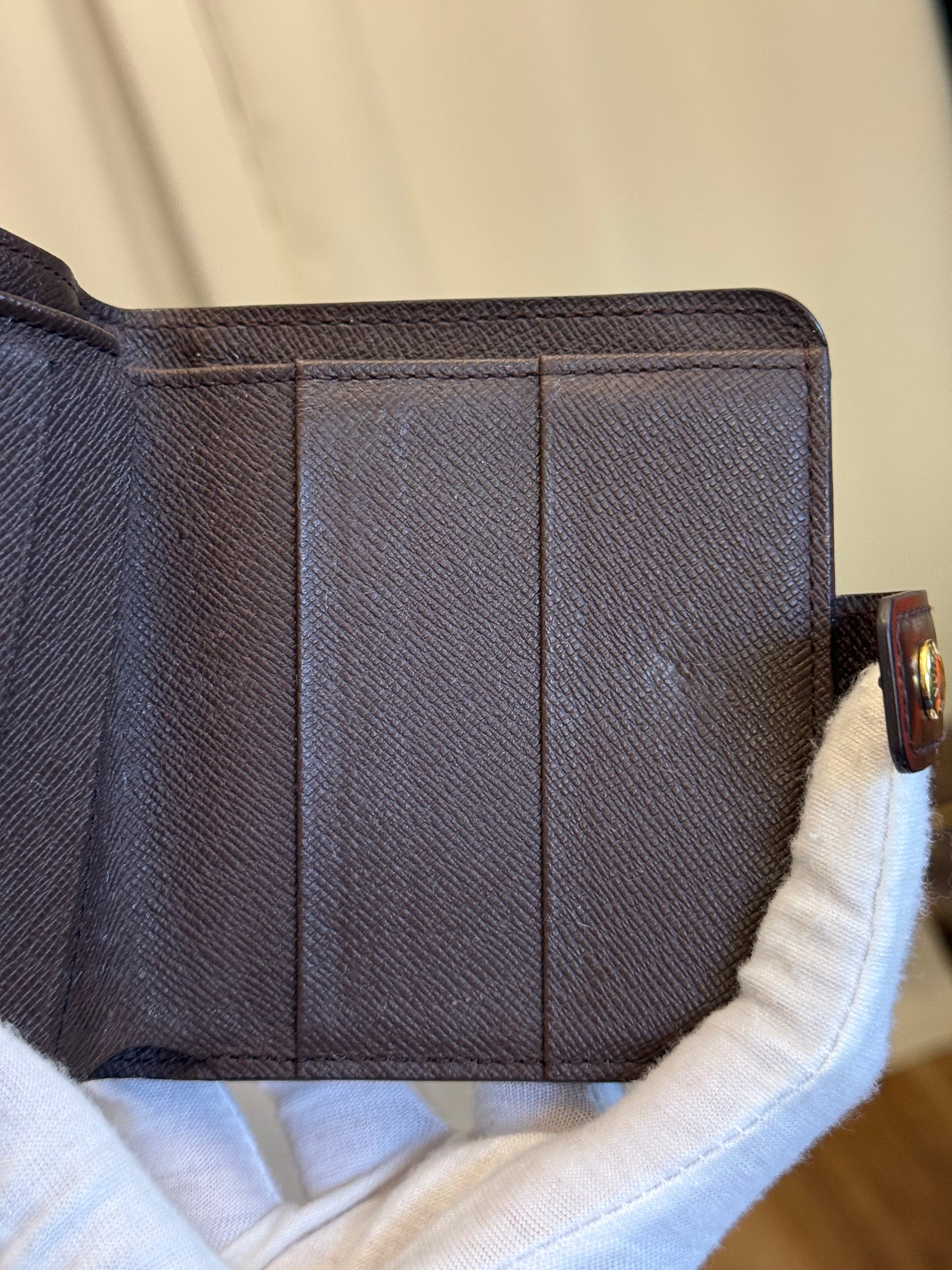 Louis Vuitton Compact Zippy Wallet in Damier Ebene