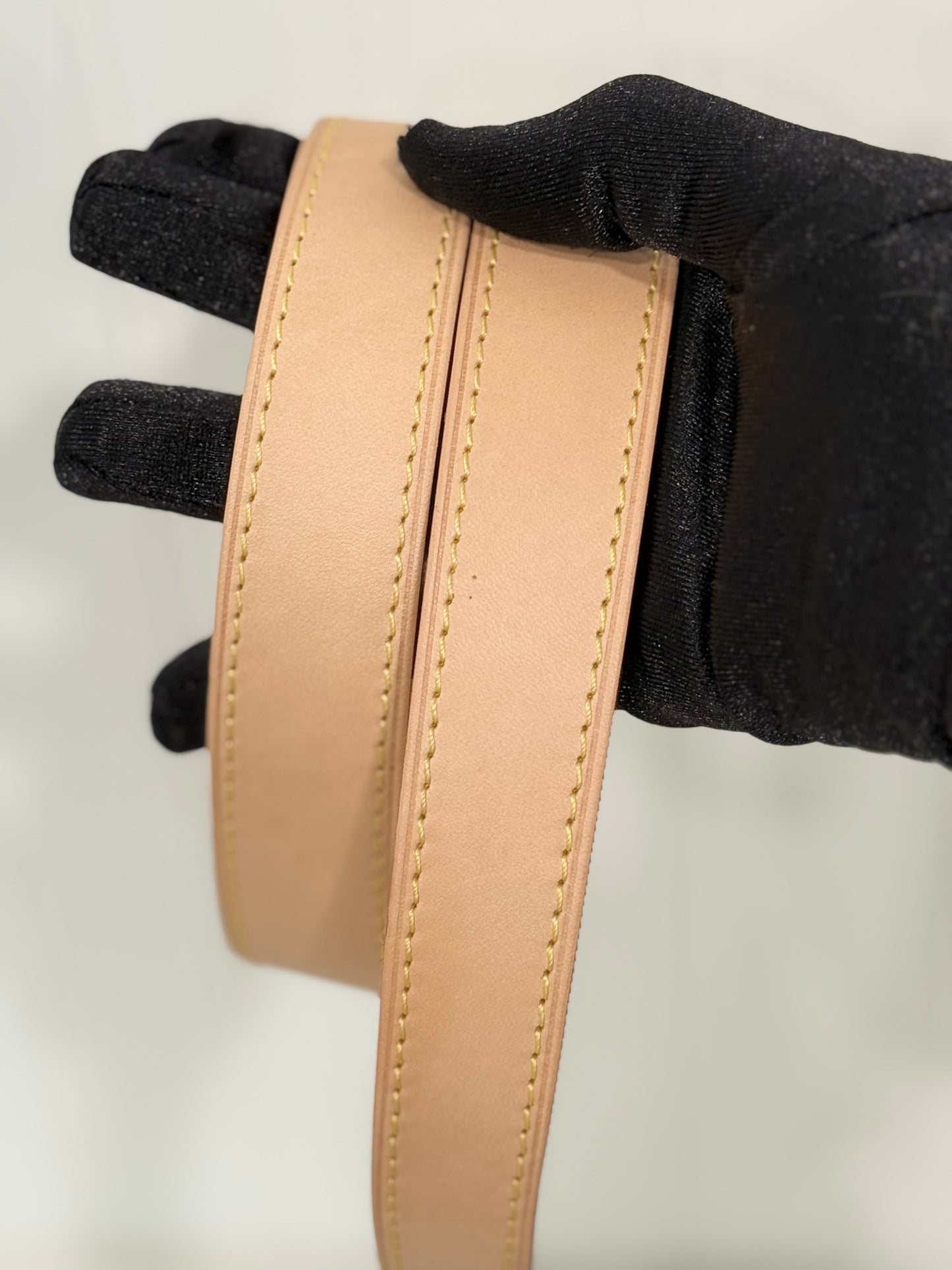 Louis Vuitton Vachetta Shoulder Non Adjustable Strap