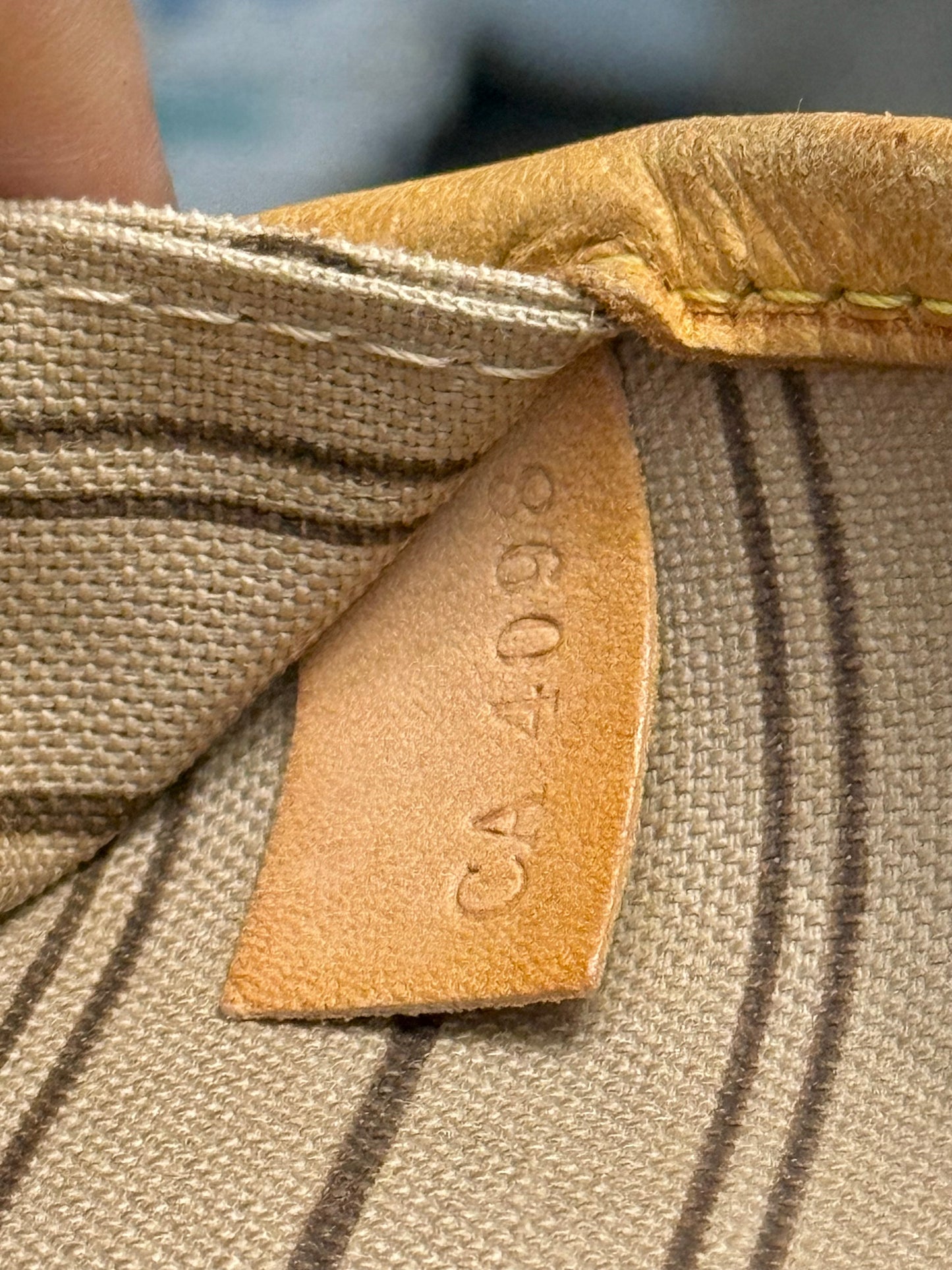 Louis Vuitton Neverfull MM Mono Beige