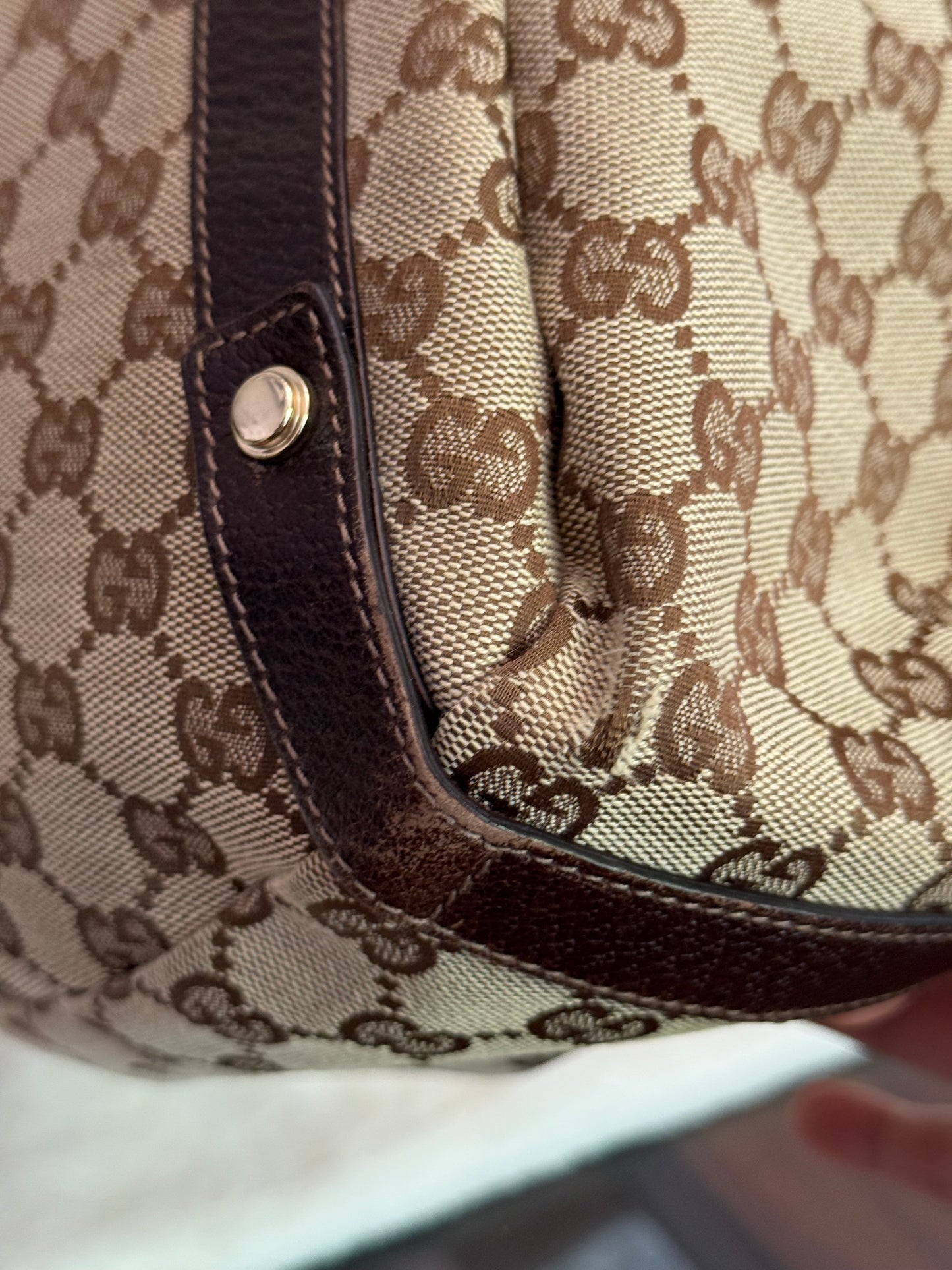 Gucci Medium Abbey Shoulder Bag