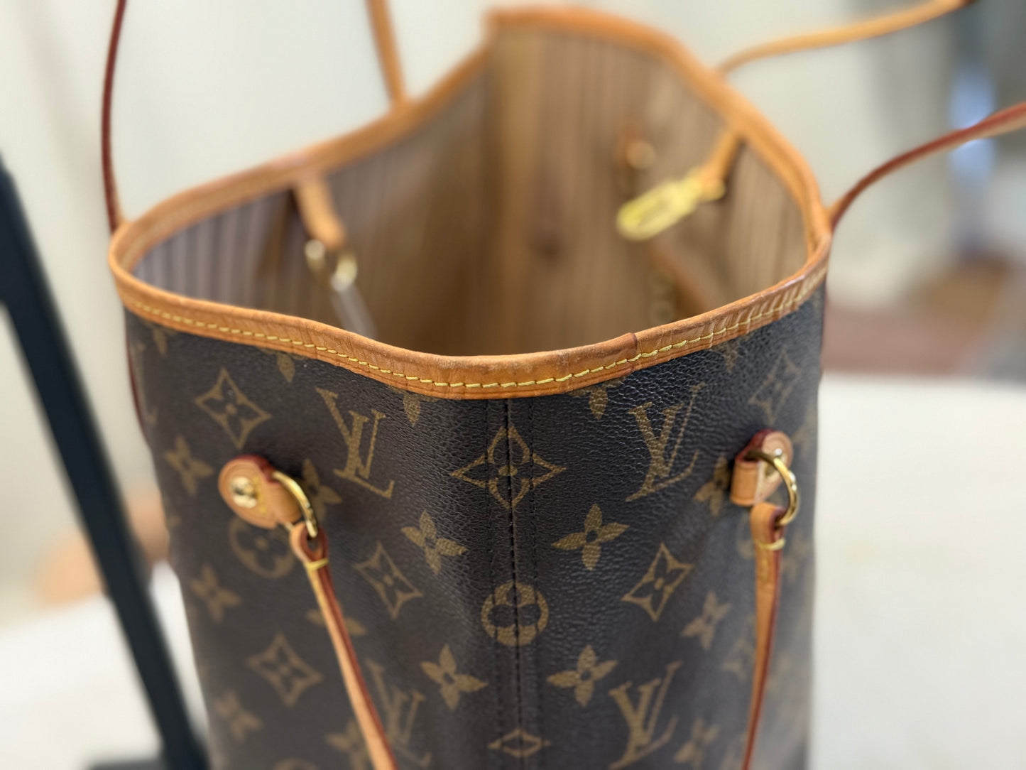 Louis Vuitton Neverfull MM Mono Beige