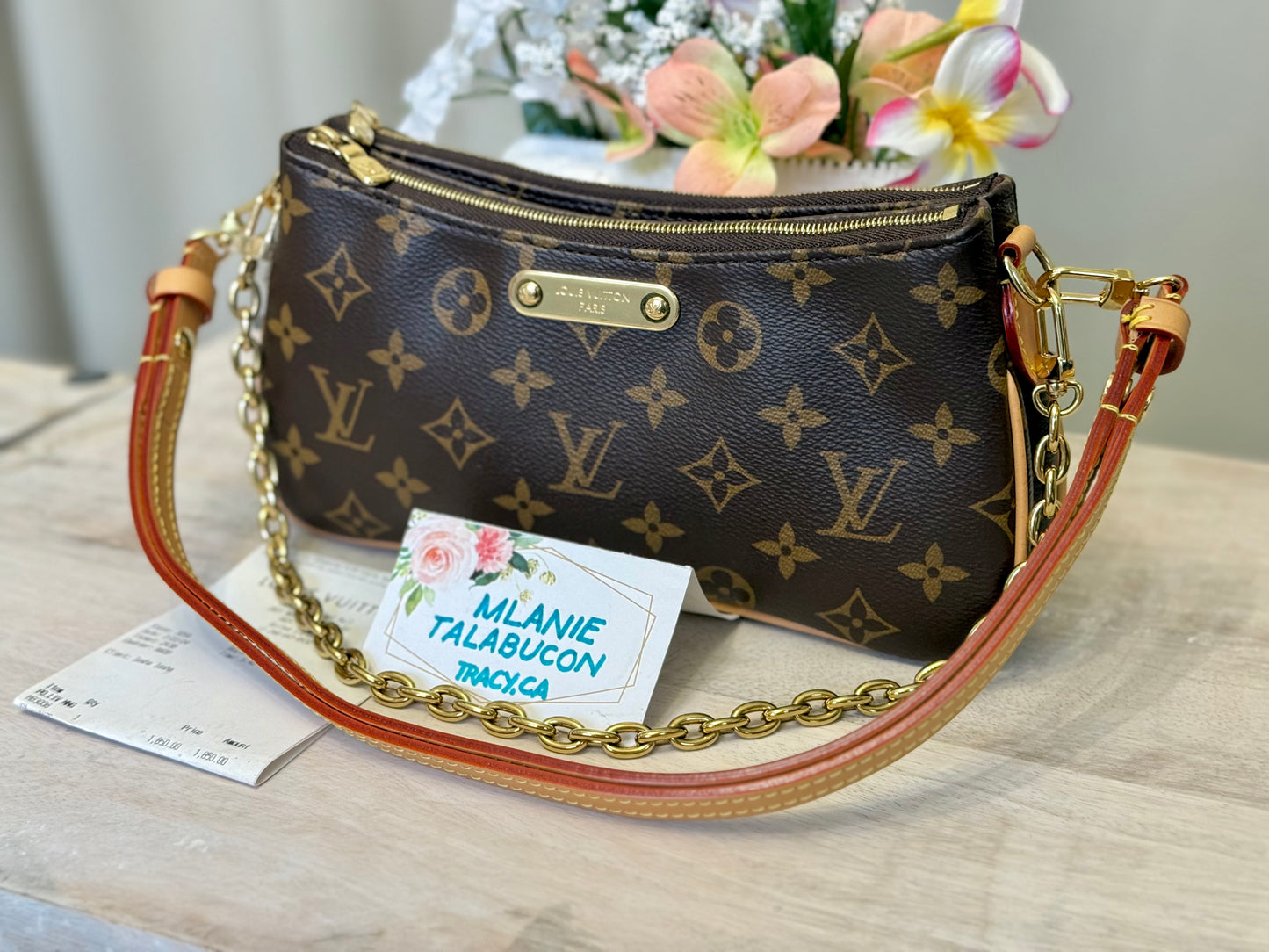 Louis Vuitton Pochette Liv Mono