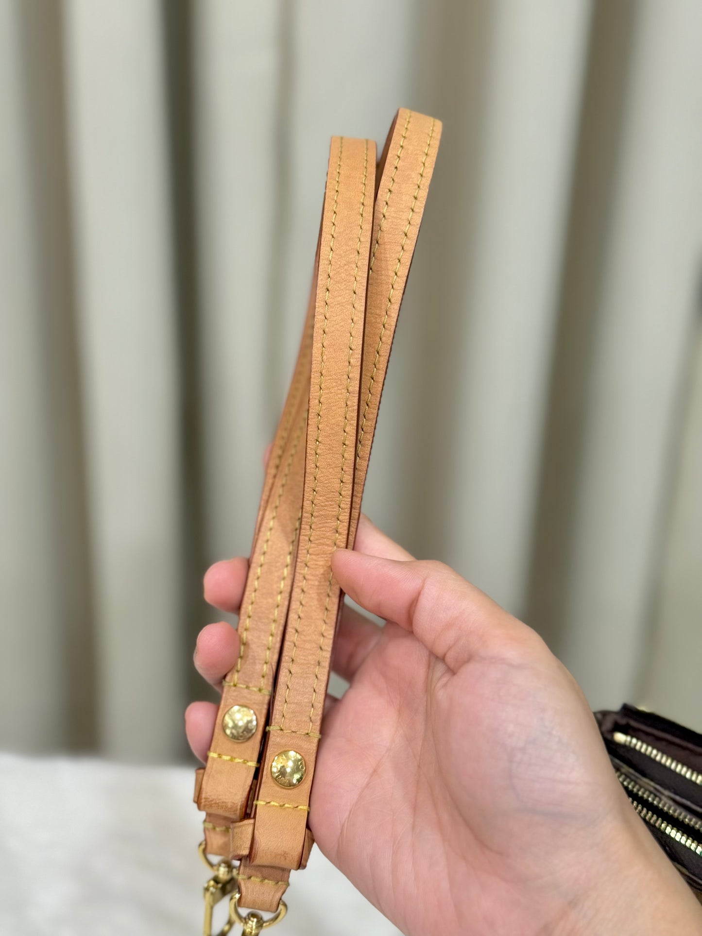 Louis Vuitton Pochette Liv Mono