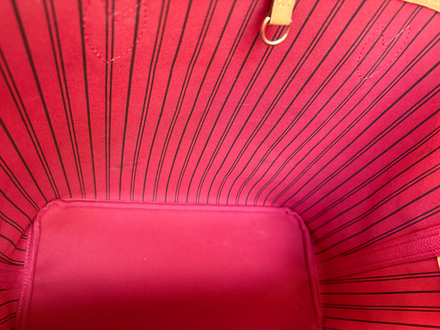Louis Vuitton Neverfull MM Mono Cerise