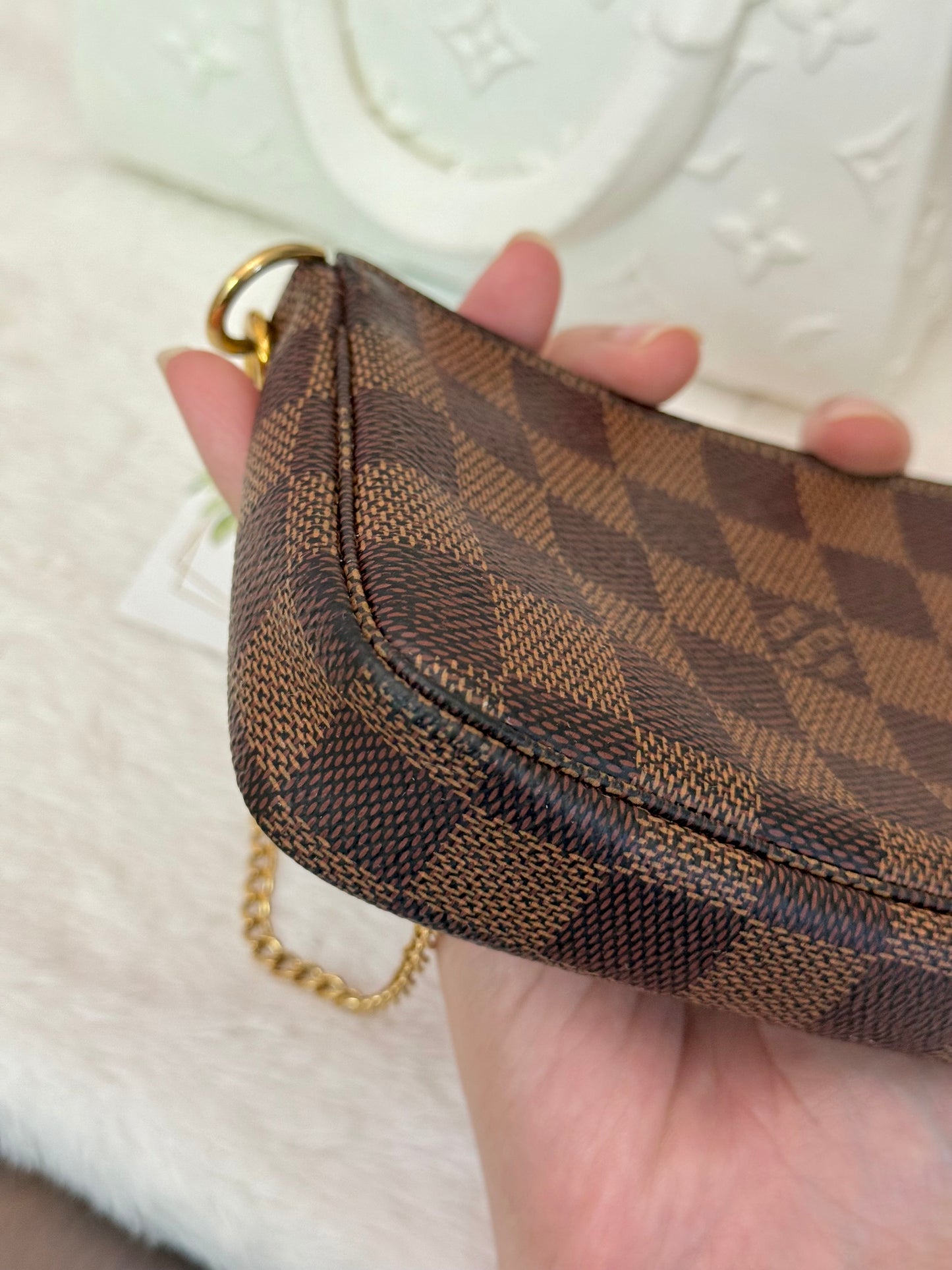 Louis Vuitton Mini Pochette Accessoires in Damier Ebene