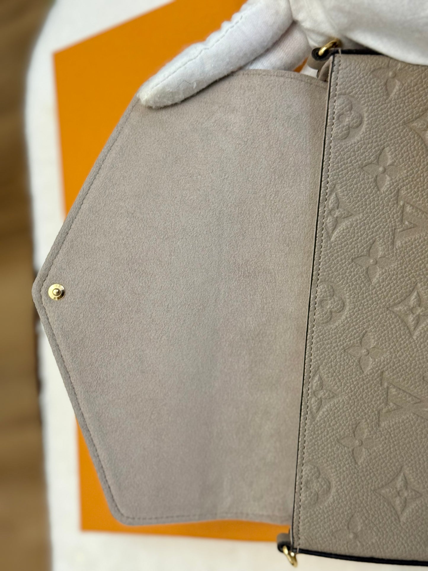 Louis Vuitton Felicie Pochette Empreinte Turtledove Full Set