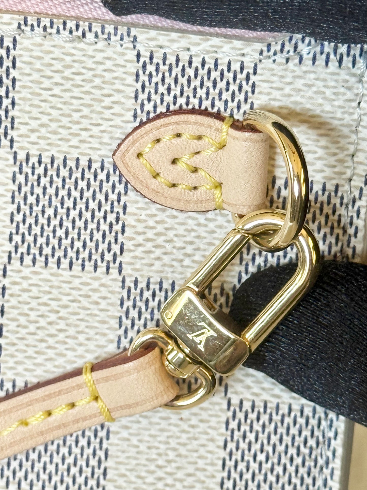 Louis Vuitton Neverfull MM/GM Damier Azur Rose Ballerine Pouch
