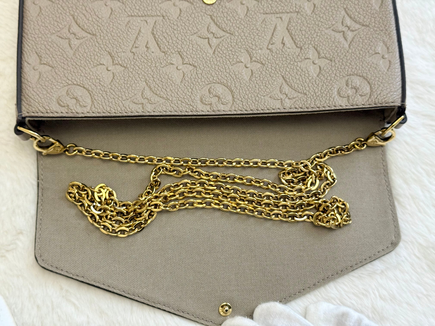 Louis Vuitton Felicie Pochette Mono Empreinte TurtleDove