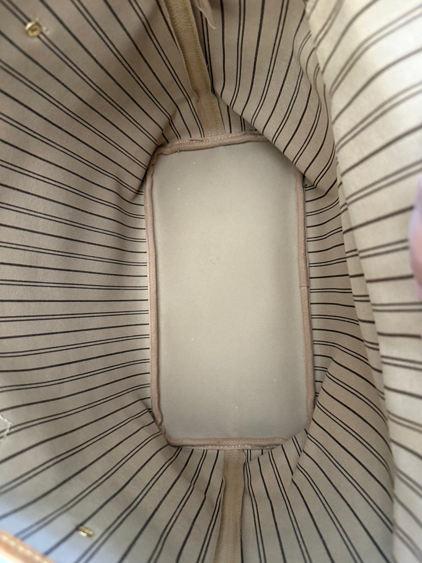 Louis Vuitton Neverfull MM Mono Beige