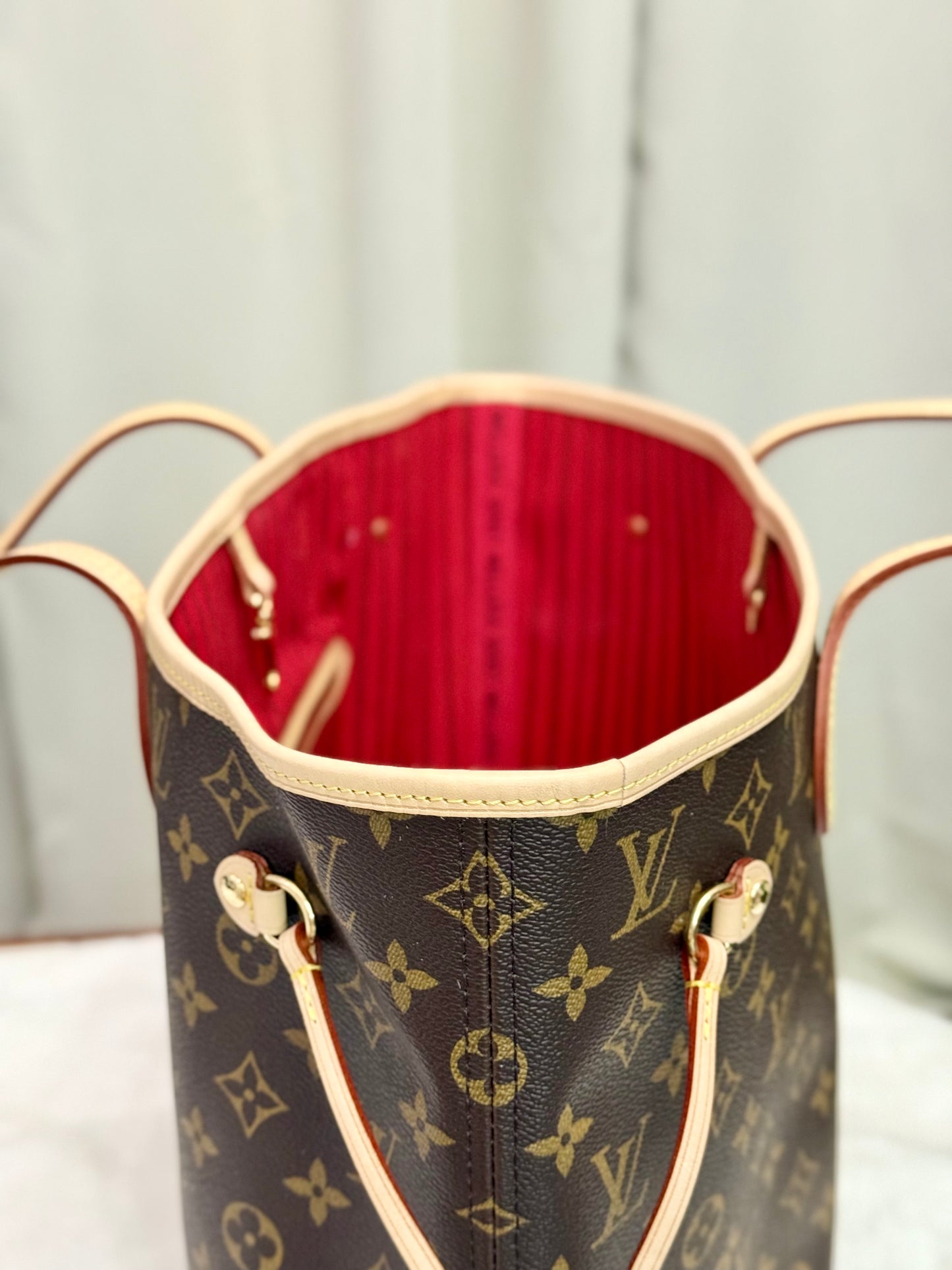Louis Vuitton Neverfull MM Mono with Cerise Interior