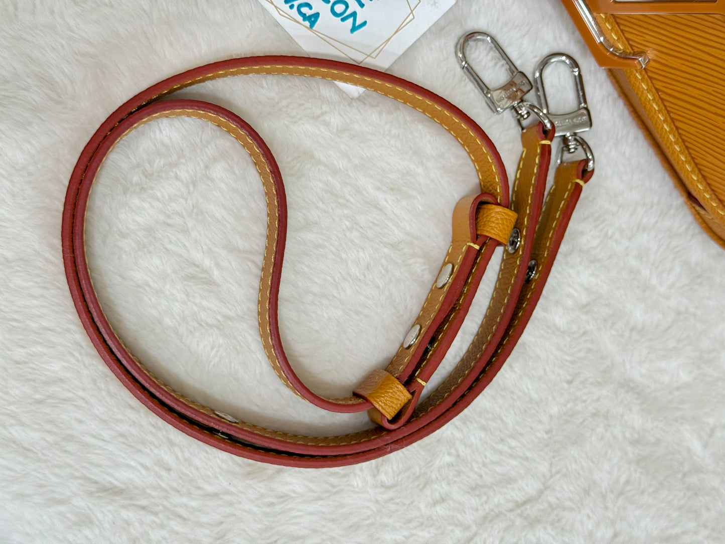 Louis Vuitton Buci in Epi Gold Honey