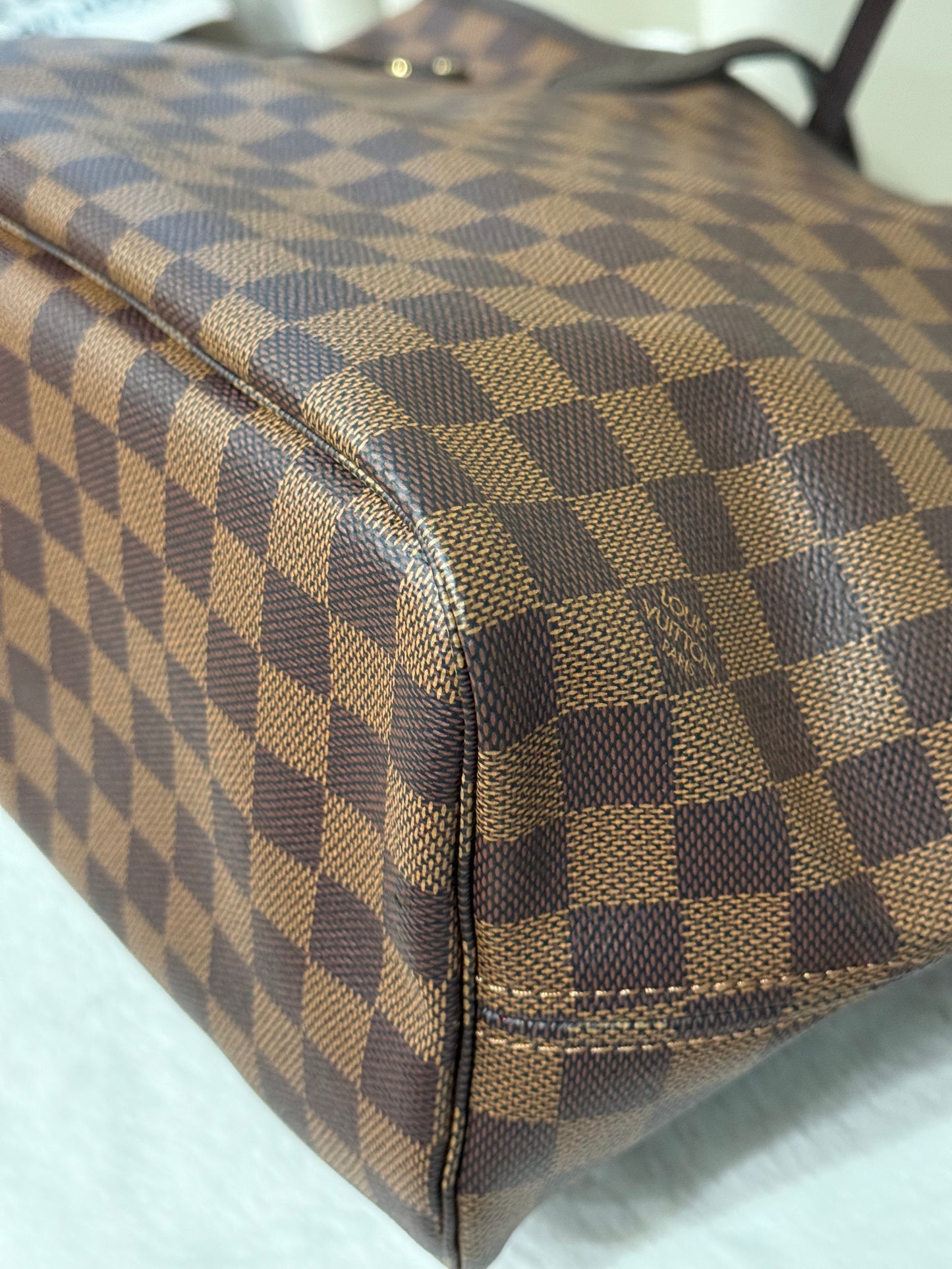 Louis Vuitton Neverfull MM Damier Ebene Cerise