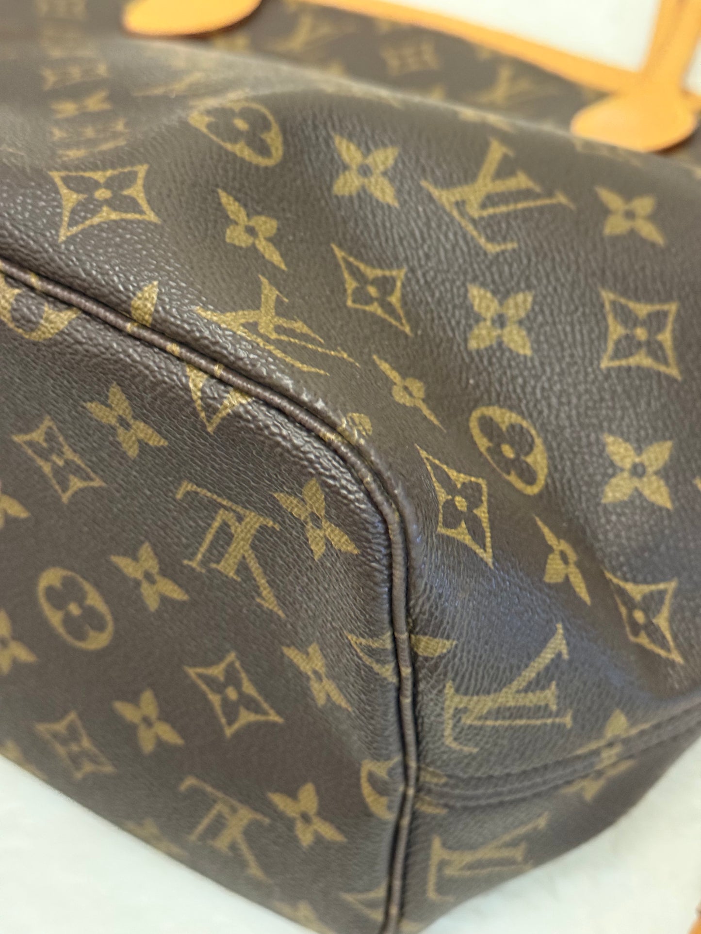 Louis Vuitton Neverfull MM Mono Beige