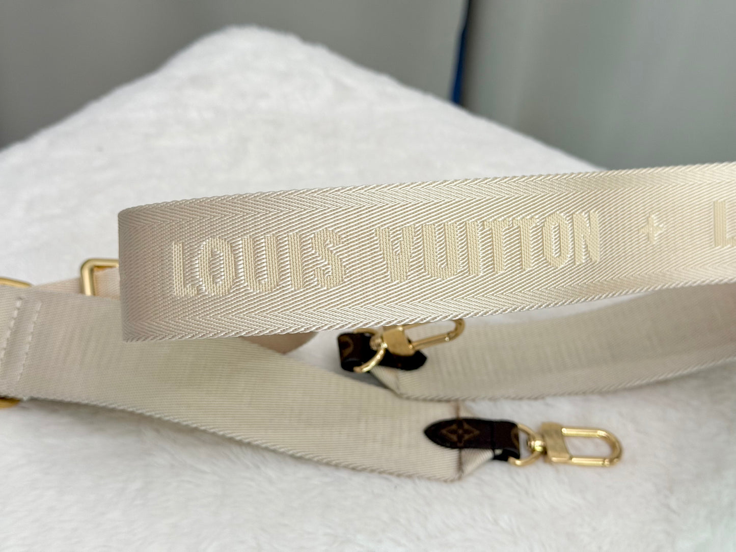 Louis Vuitton Onthego East West in Reverse Mono