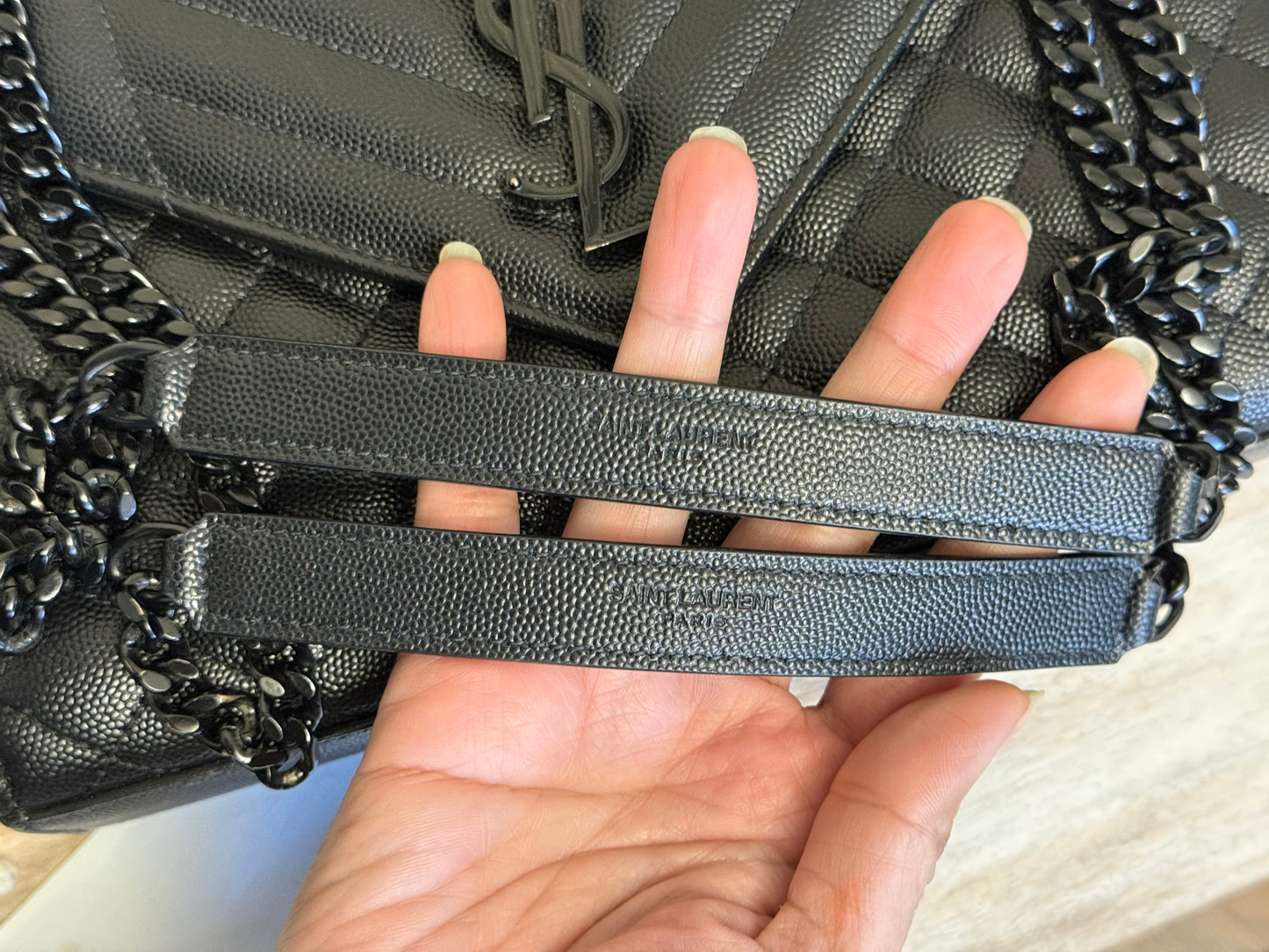 Yves Saint Laurent BLACK ENVELOPE MEDIUM IN QUILTED GRAIN DE POUDRE EMBOSSED LEATHER BLACK HW