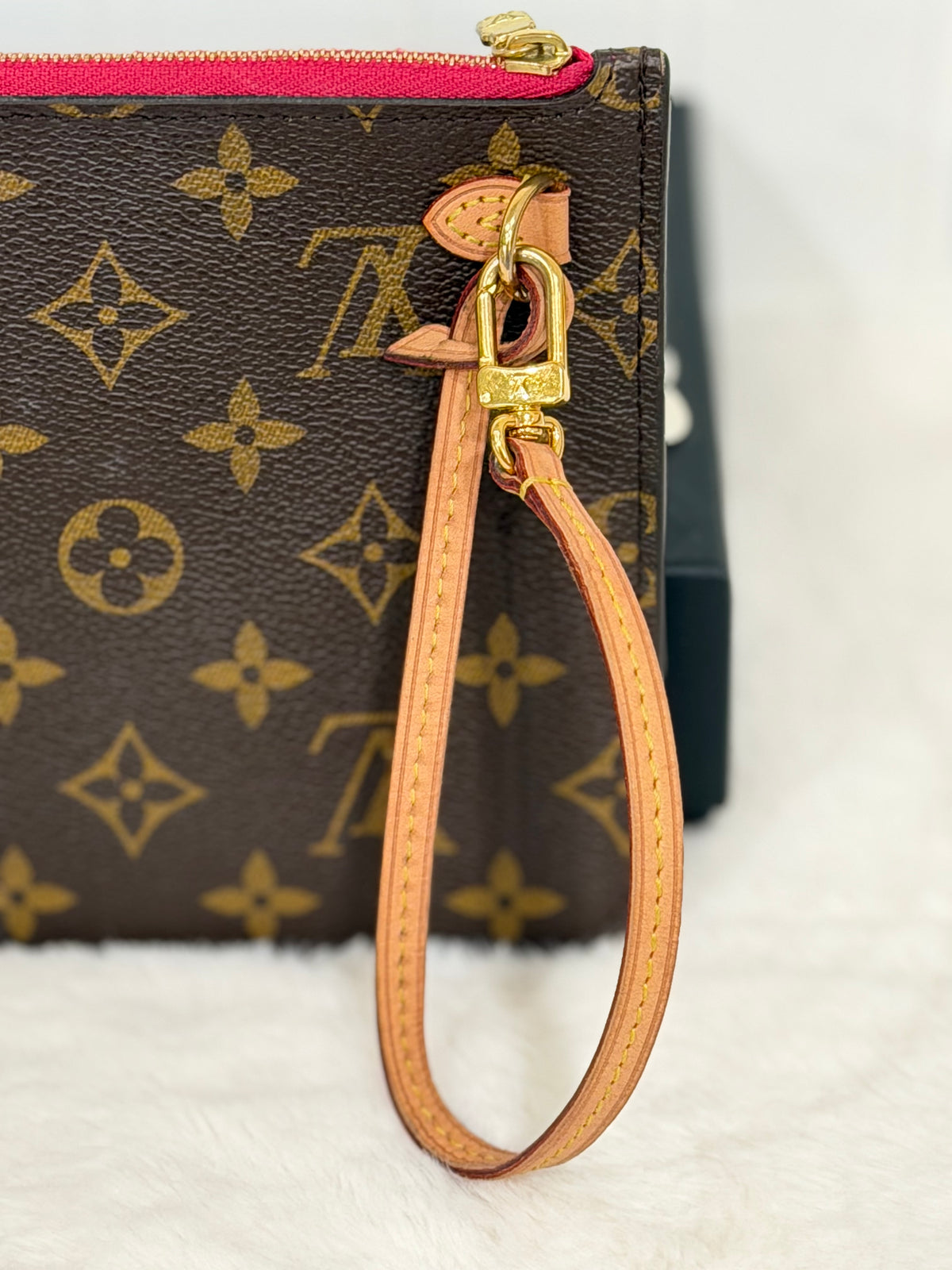 Louis Vuitton Neverfull Mono Pouch Pivoine SD4270