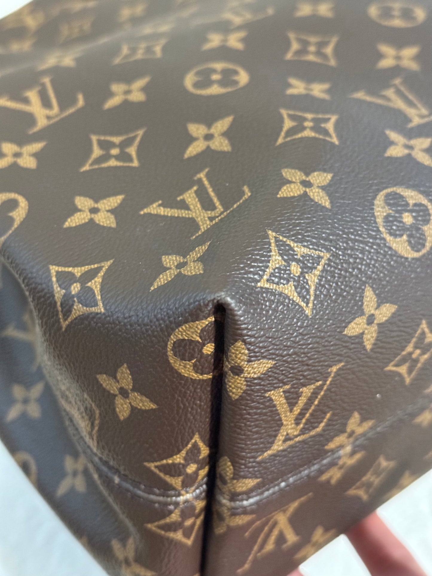 Louis Vuitton Graceful MM Mono Pivoine