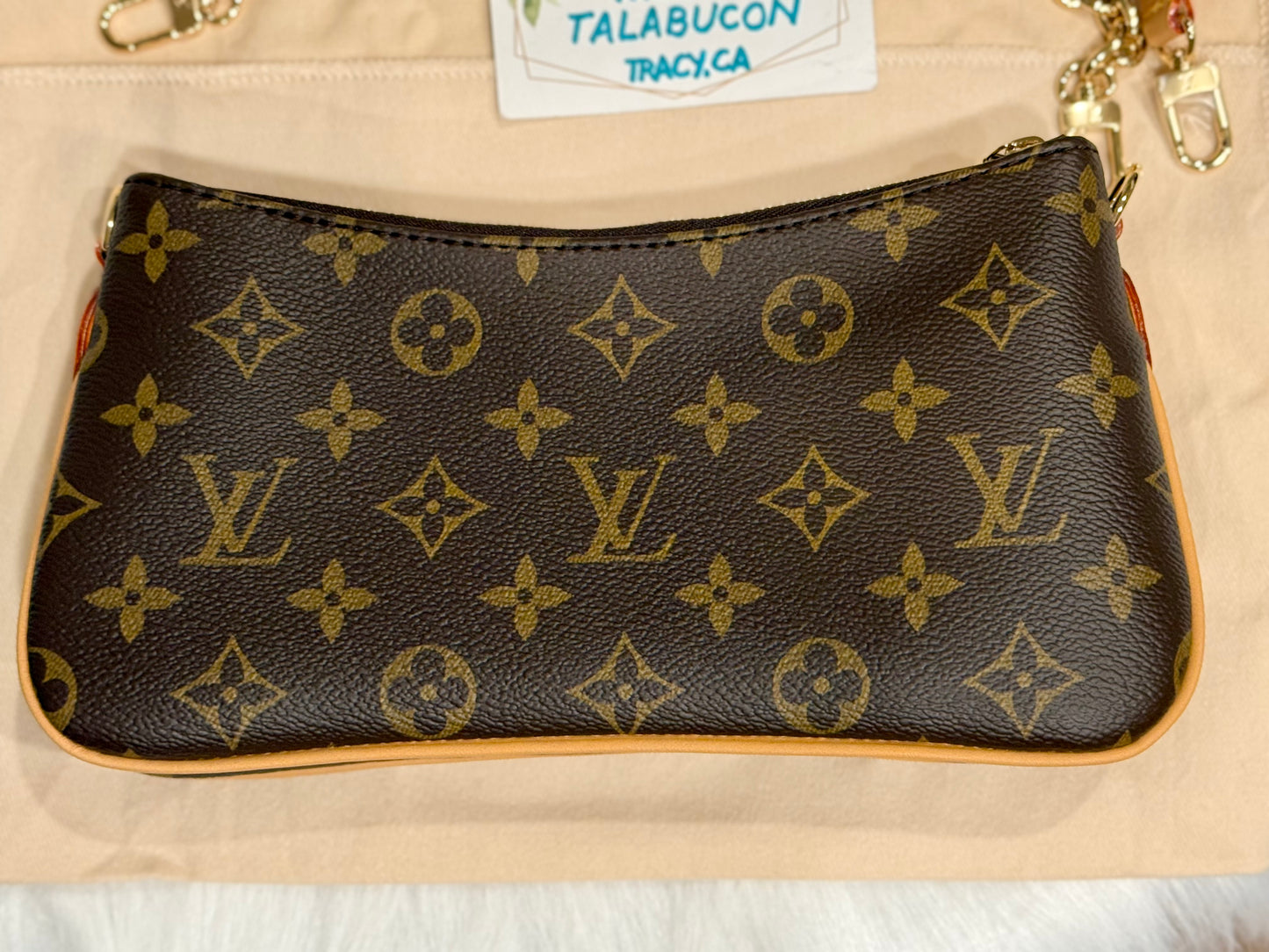 Louis Vuitton Pochette Liv Mono
