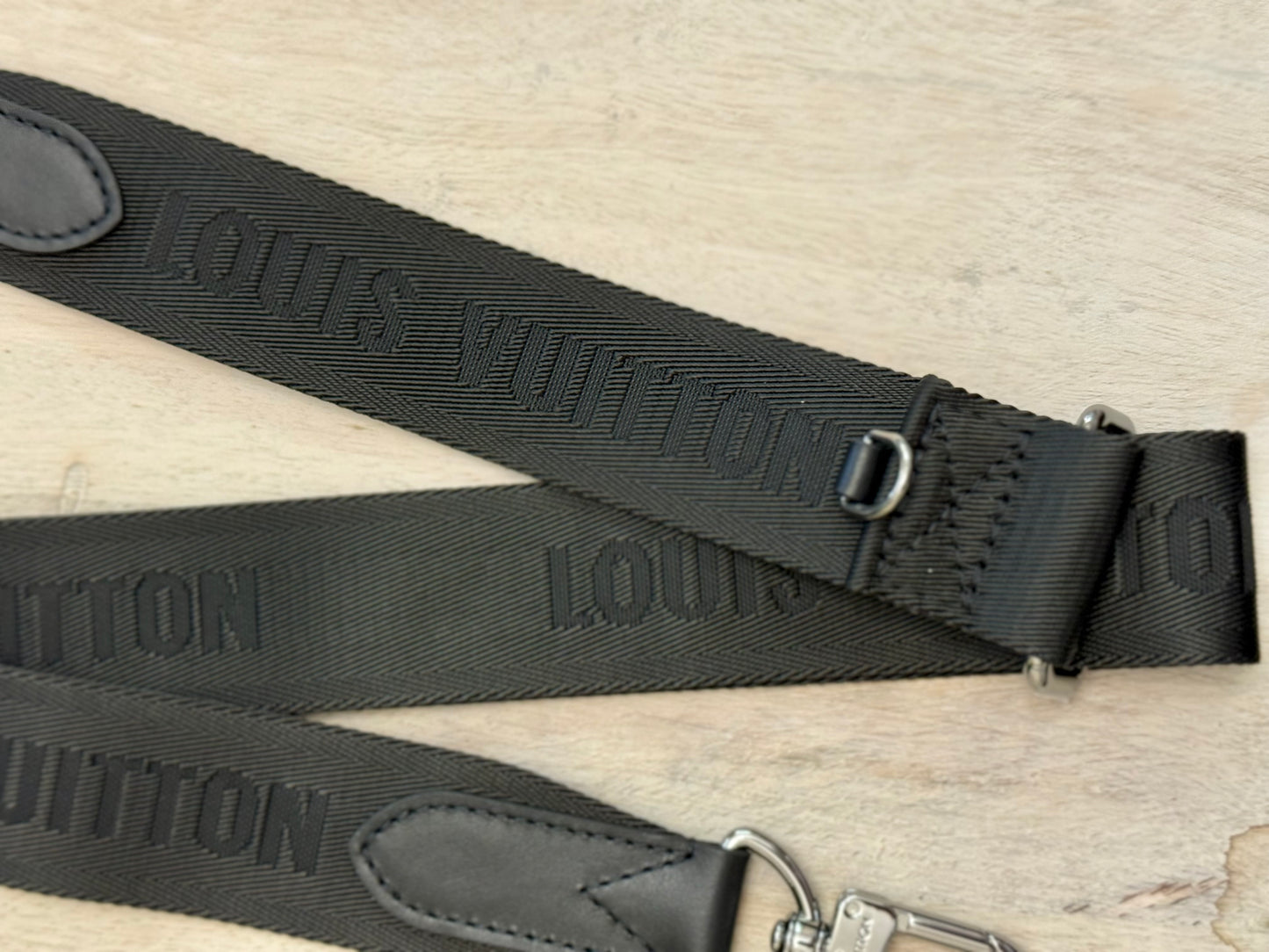 Louis Vuitton Trio Messenger Mono Eclipse