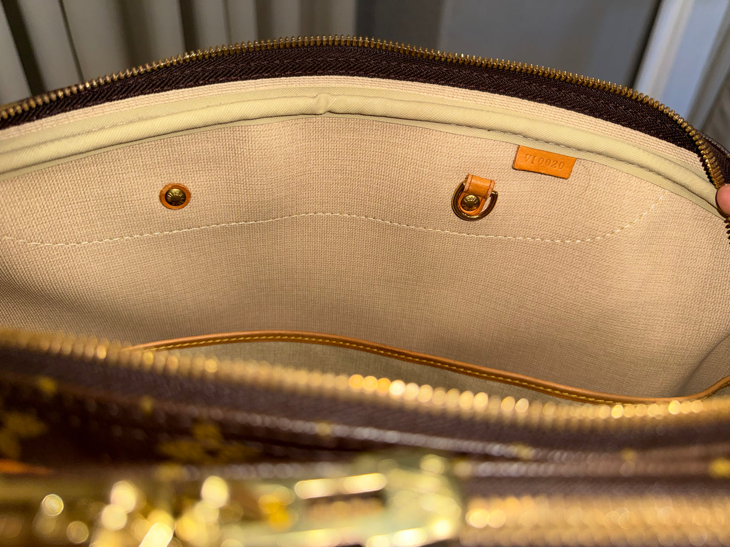 Louis Vuitton Alize 24 Mono soft Suitcase