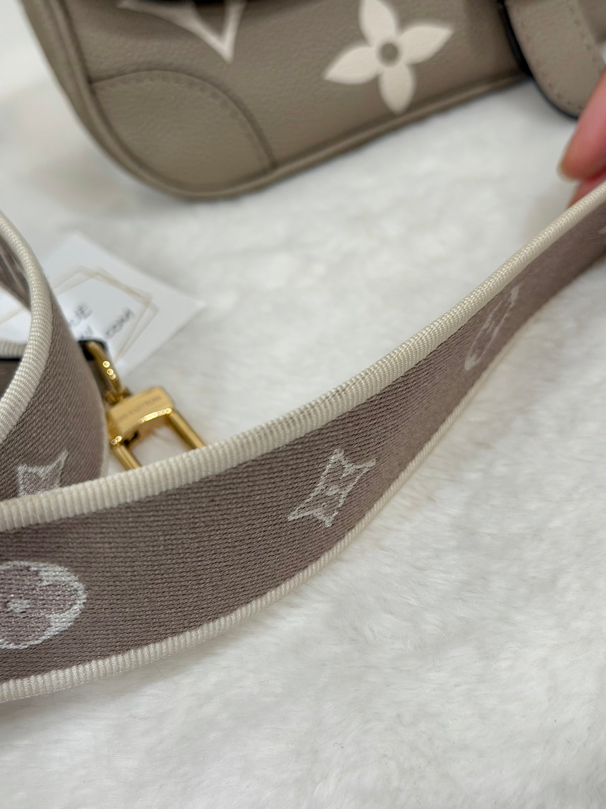 Louis Vuitton Diane Empreinte Bicolor Turtledove/Cream