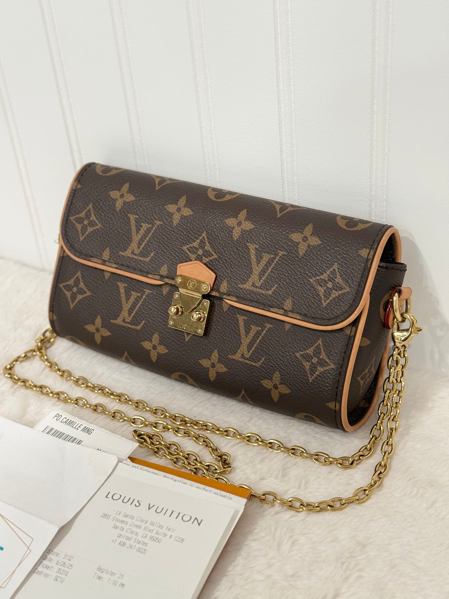 Louis Vuitton Pochette Camille