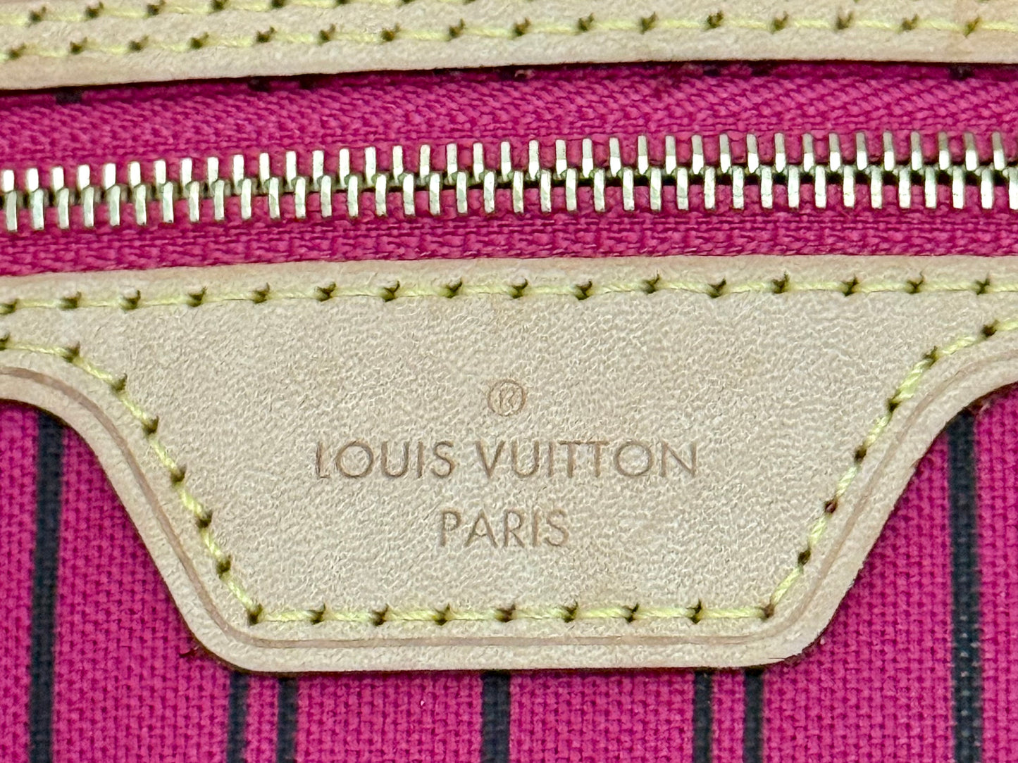 Loui Vuitton Neverfull MM Pivoine Bag and Pouch