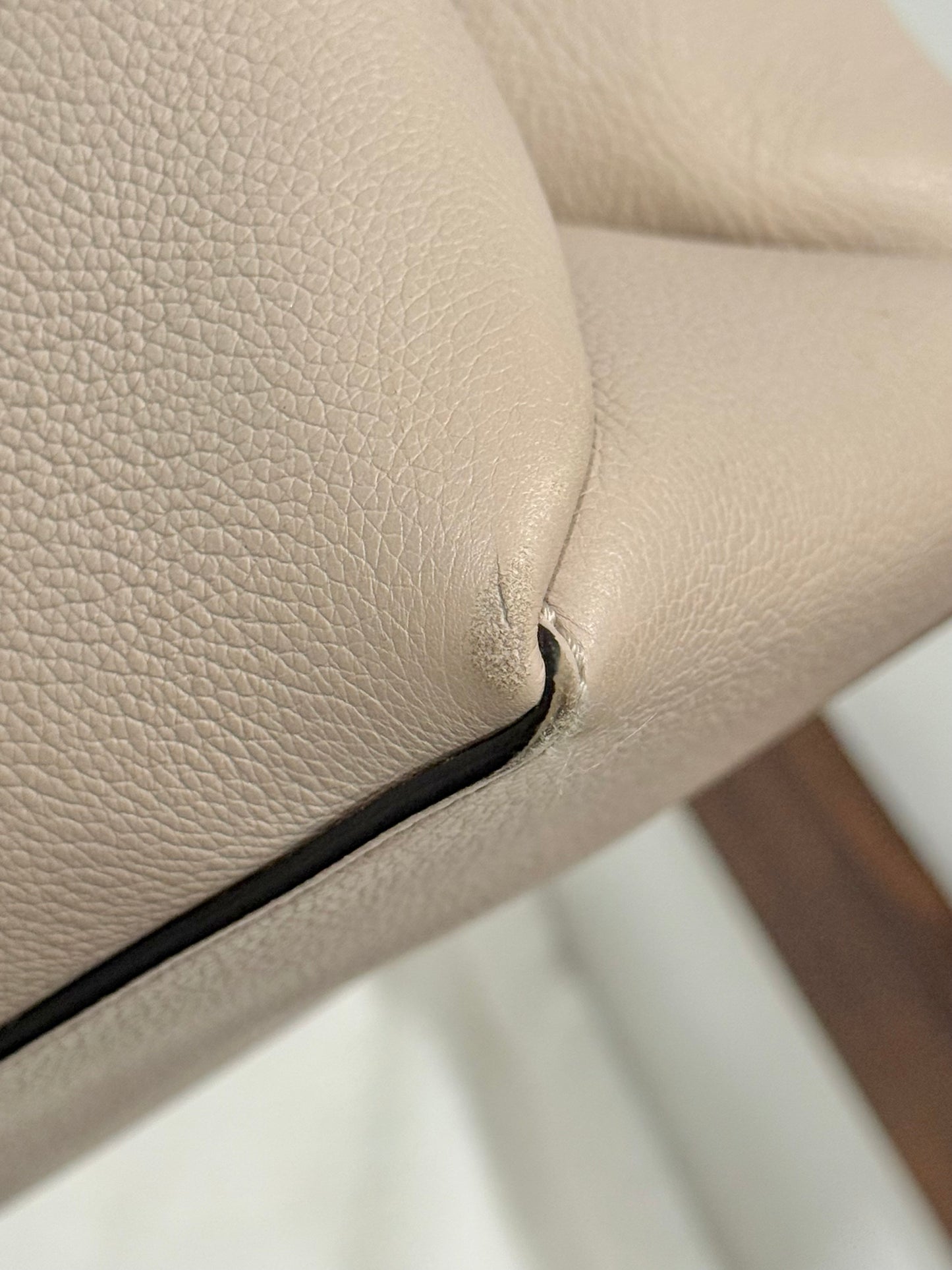 Louis Vuitton LockMe Shopper Greige