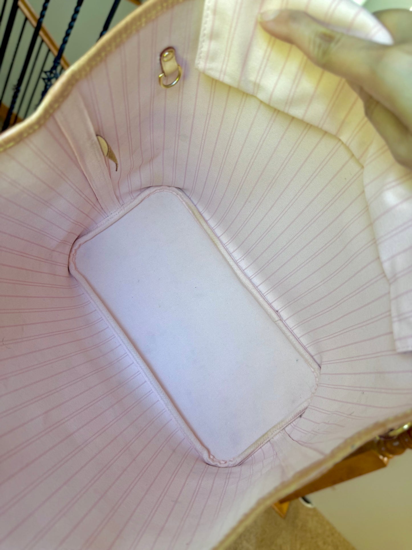 Louis Vuitton Neverfull MM Damier Azur Rose Ballerine