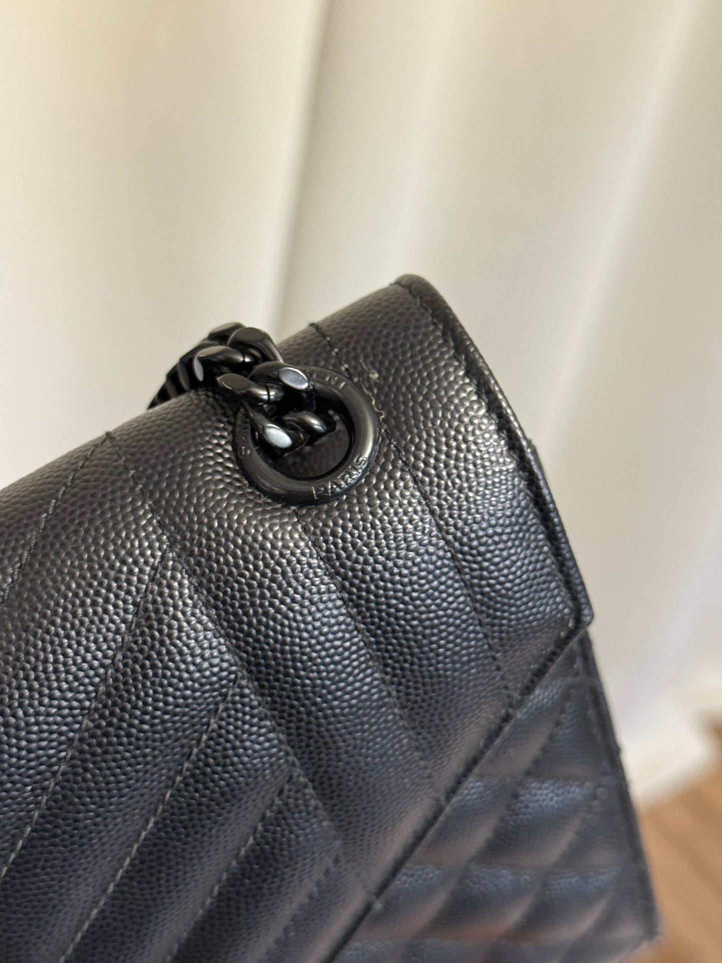 Yves Saint Laurent BLACK ENVELOPE MEDIUM IN QUILTED GRAIN DE POUDRE EMBOSSED LEATHER BLACK HW