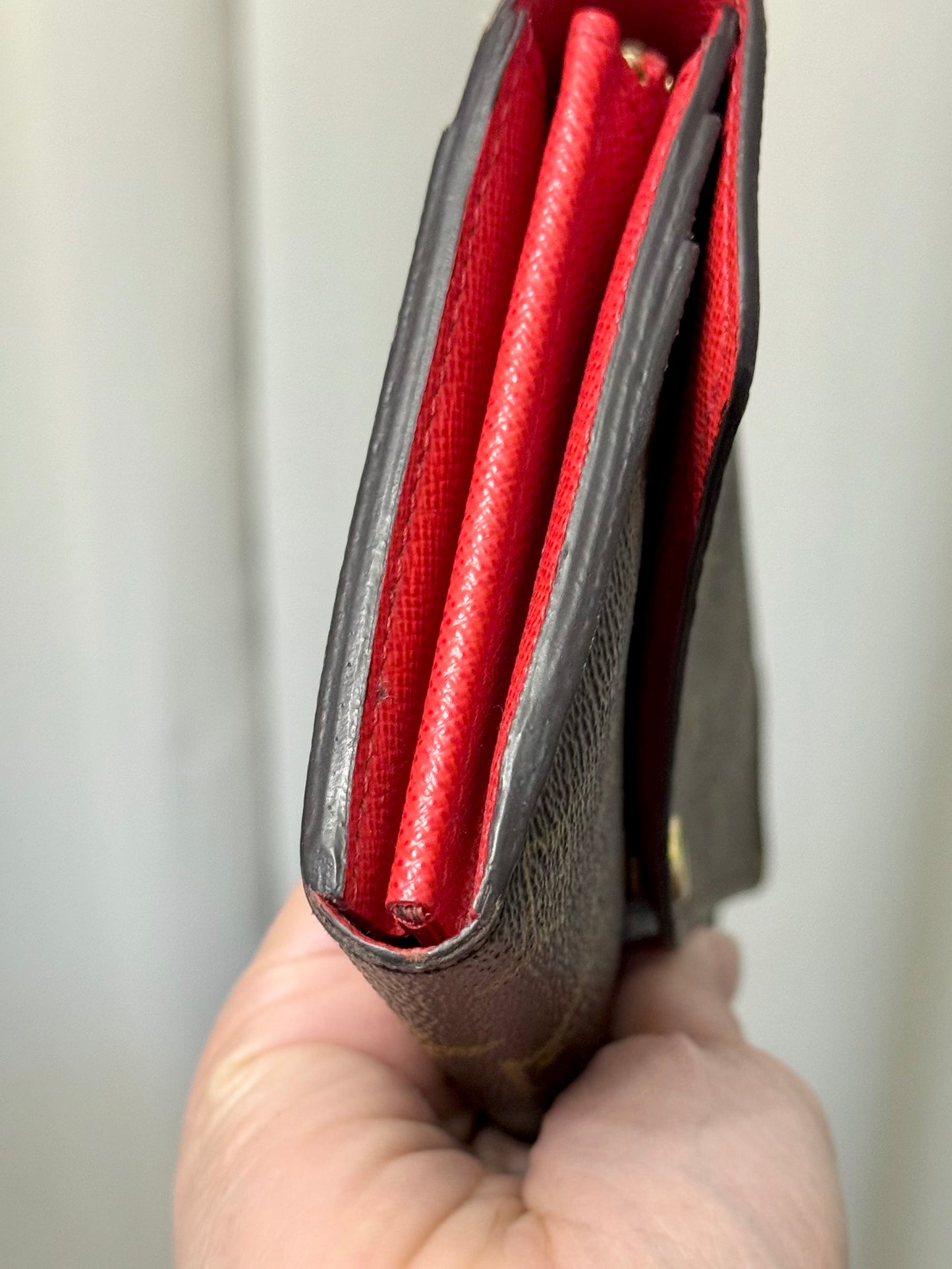 Louis Vuitton Sarah Wallet Mono Red