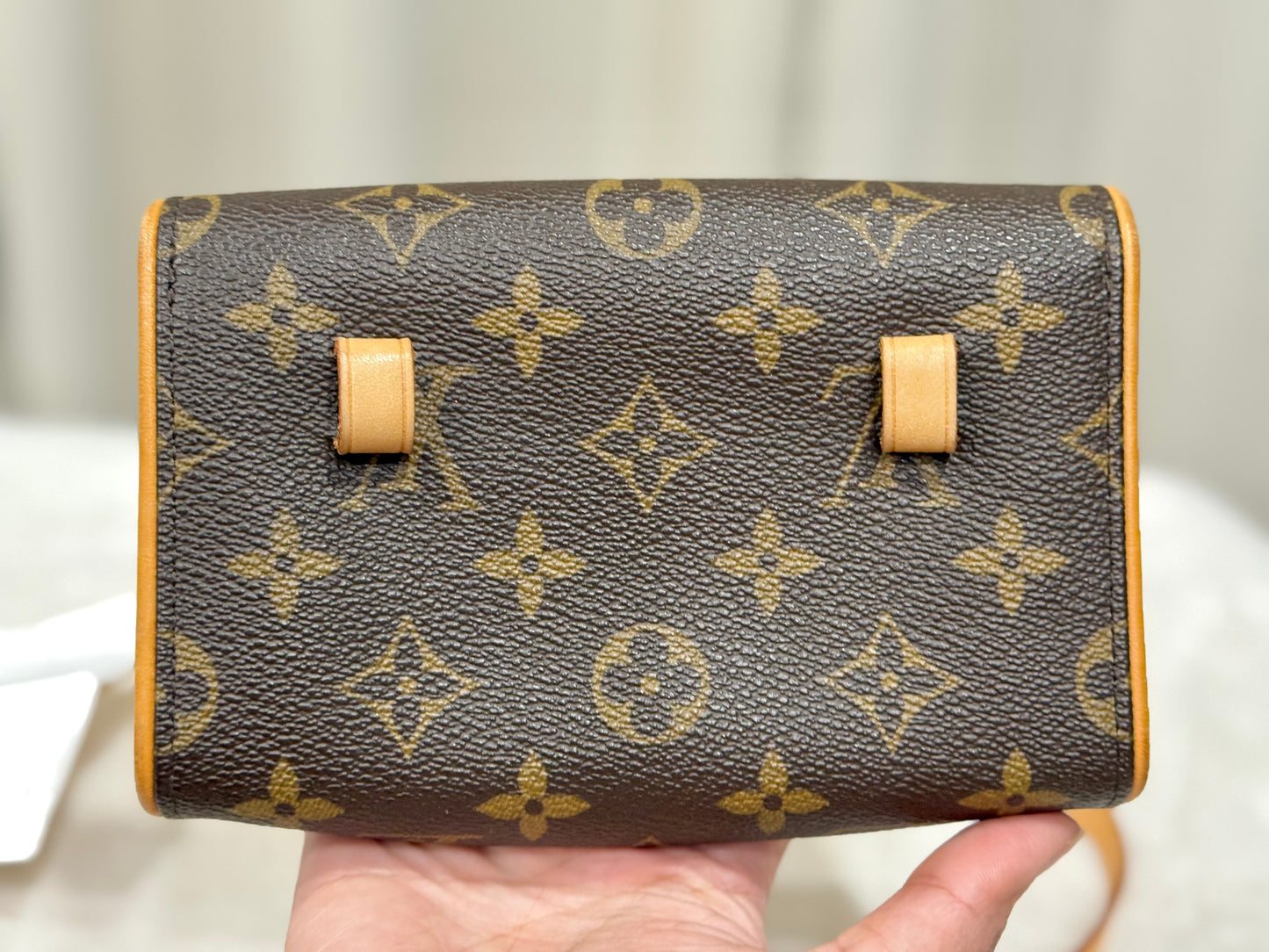 Louis Vuitton Florentine Bumbag with Size S belt