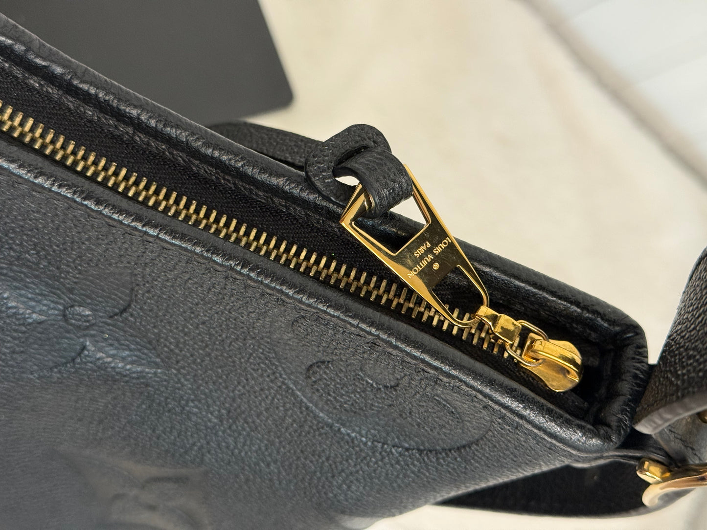 Louis Vuitton Carryall PM Giant Mono Empreinte Black/Noir