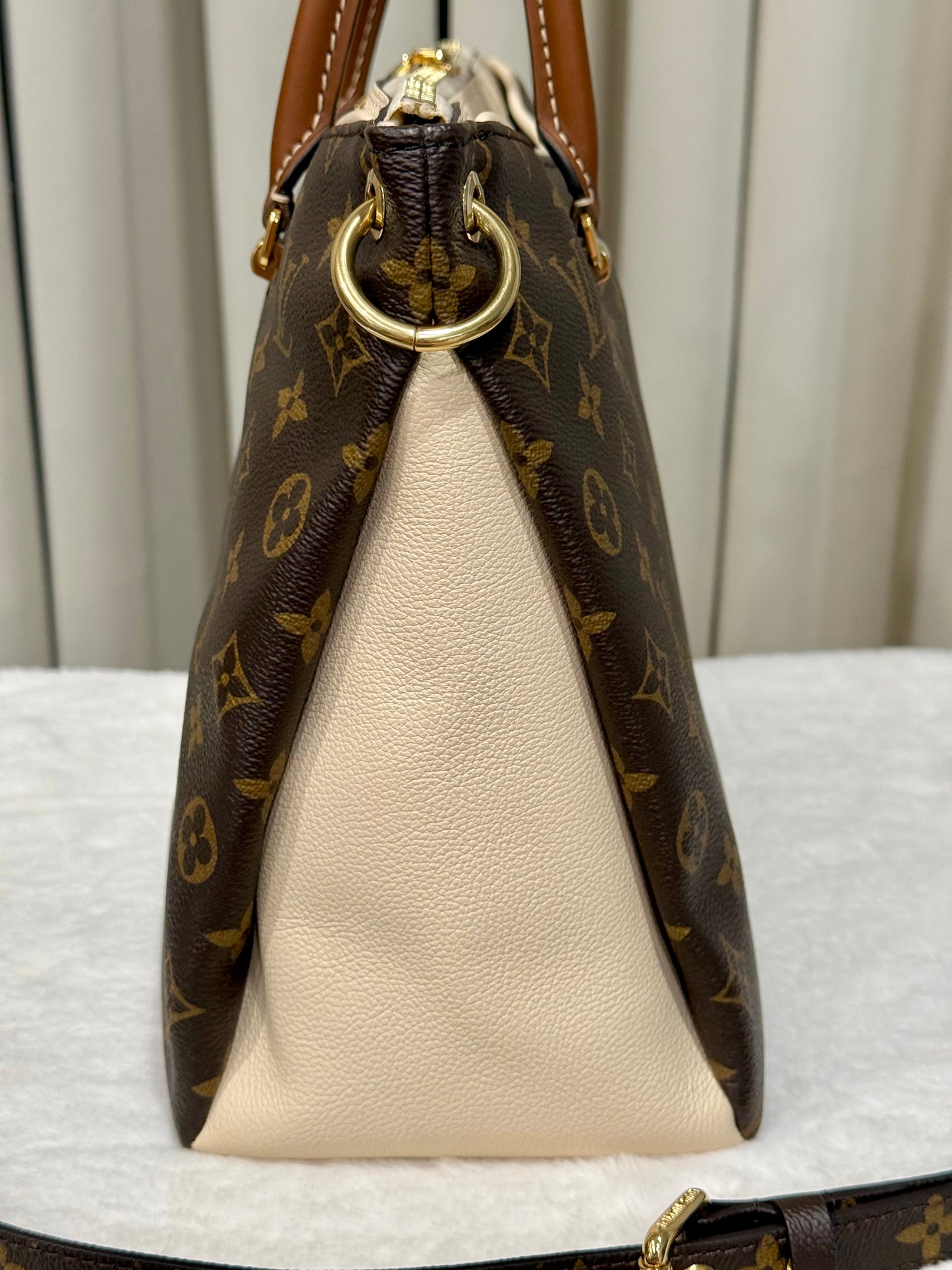 Louis Vuitton Pallas MM Cream Tote