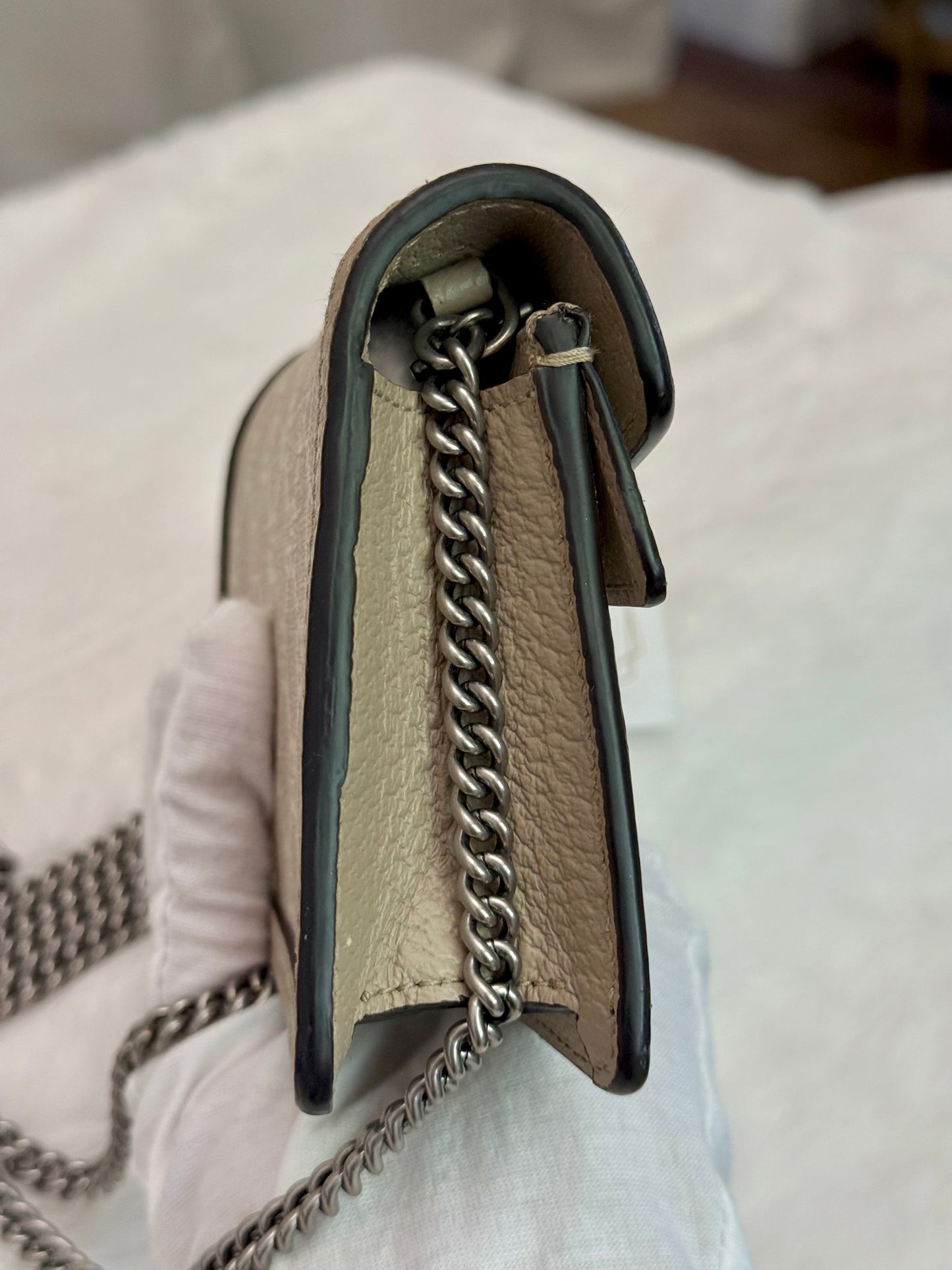 Gucci Mini Dionysus GG Supreme Beige and White