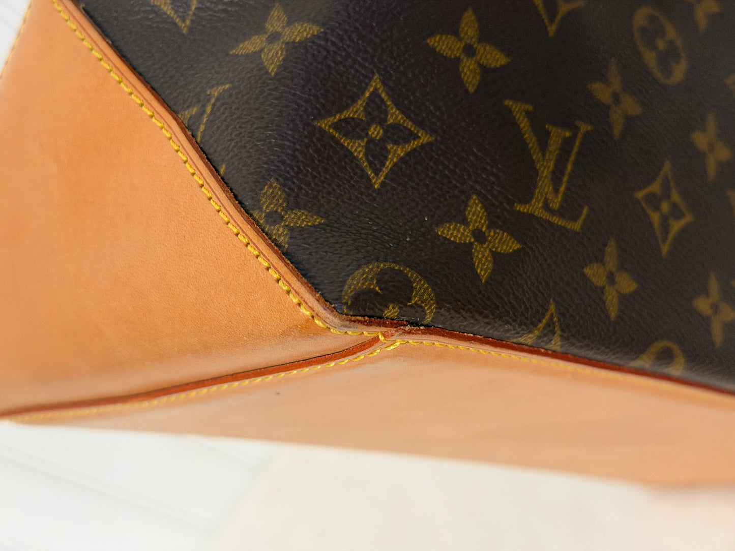 Louis Vuitton Cabas Mezzo Mono