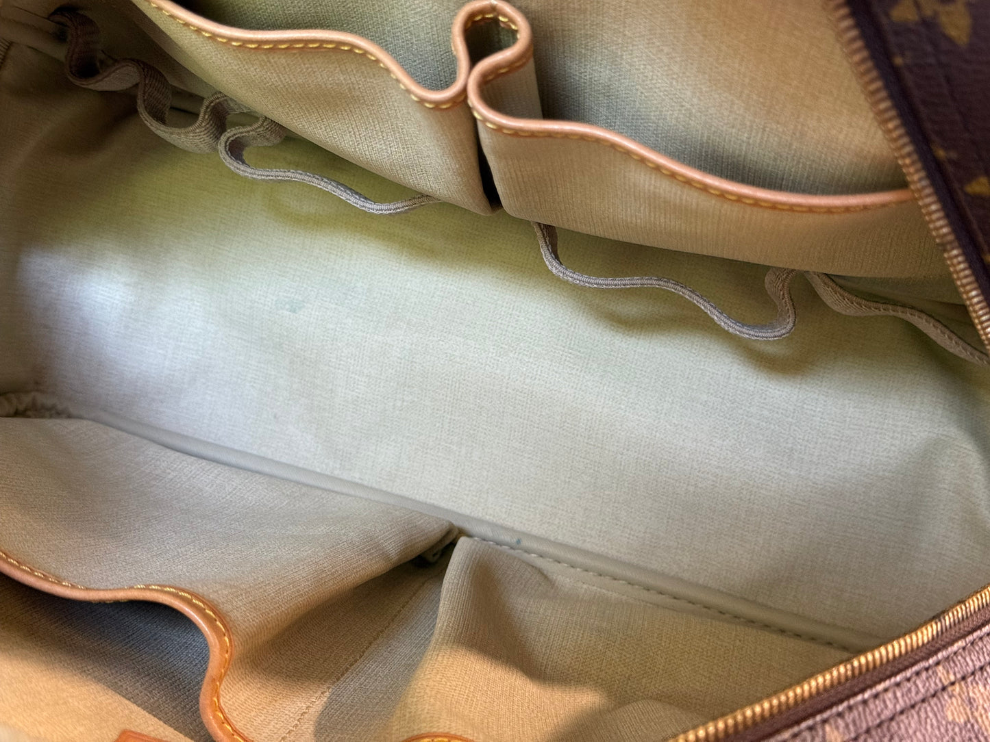 Louis Vuitton Deauville Mono