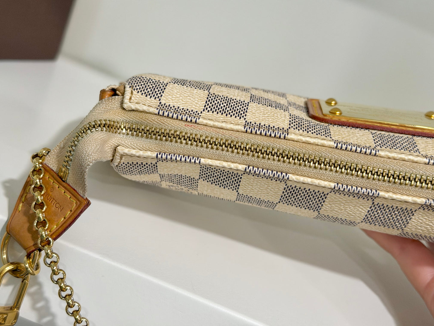 Louis Vuitton Eva Pochette Damier Azur