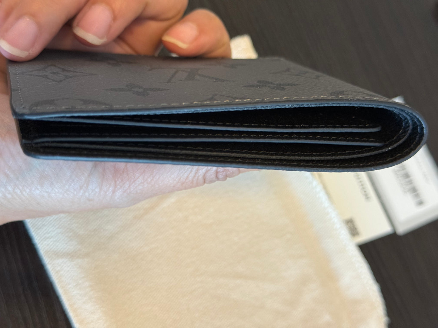 Louis Vuitton Slender Men’s Wallet in Eclipse