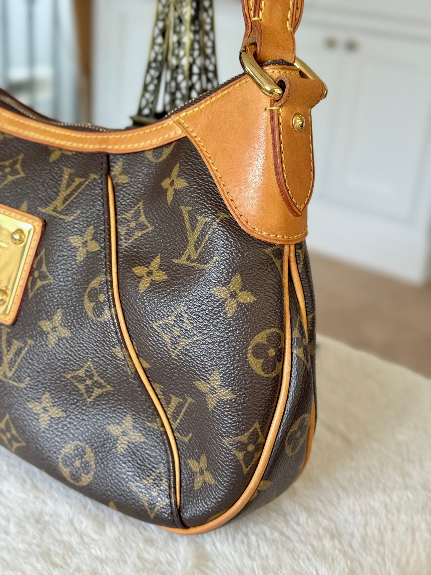 Louis Vuitton Thames PM Mono