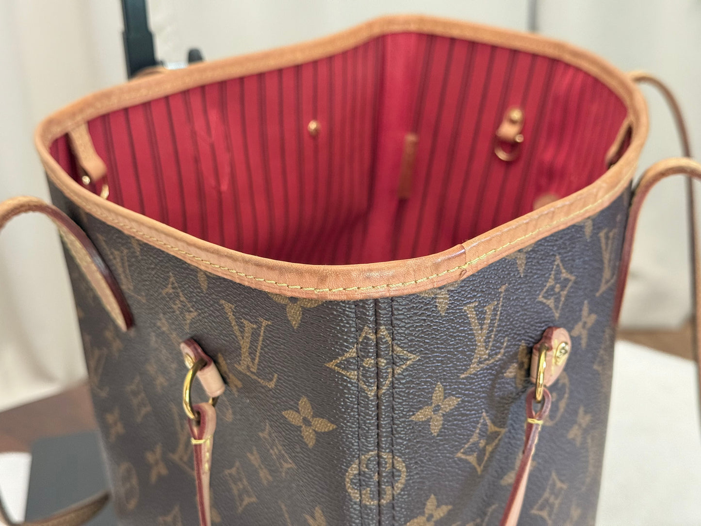 Louis Vuitton Neverfull MM Mono Cerise