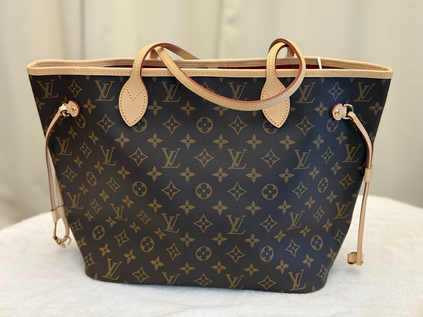 Louis Vuitton Neverfull MM Mono Cerise