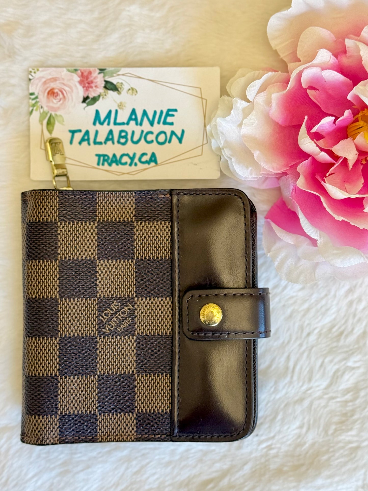 Louis Vuitton Compact Zippy Wallet in Damier Ebene