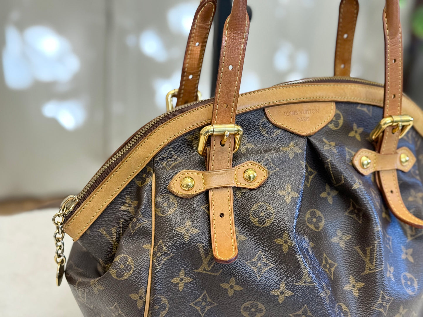 Louis Vuitton Tivoli GM Mono