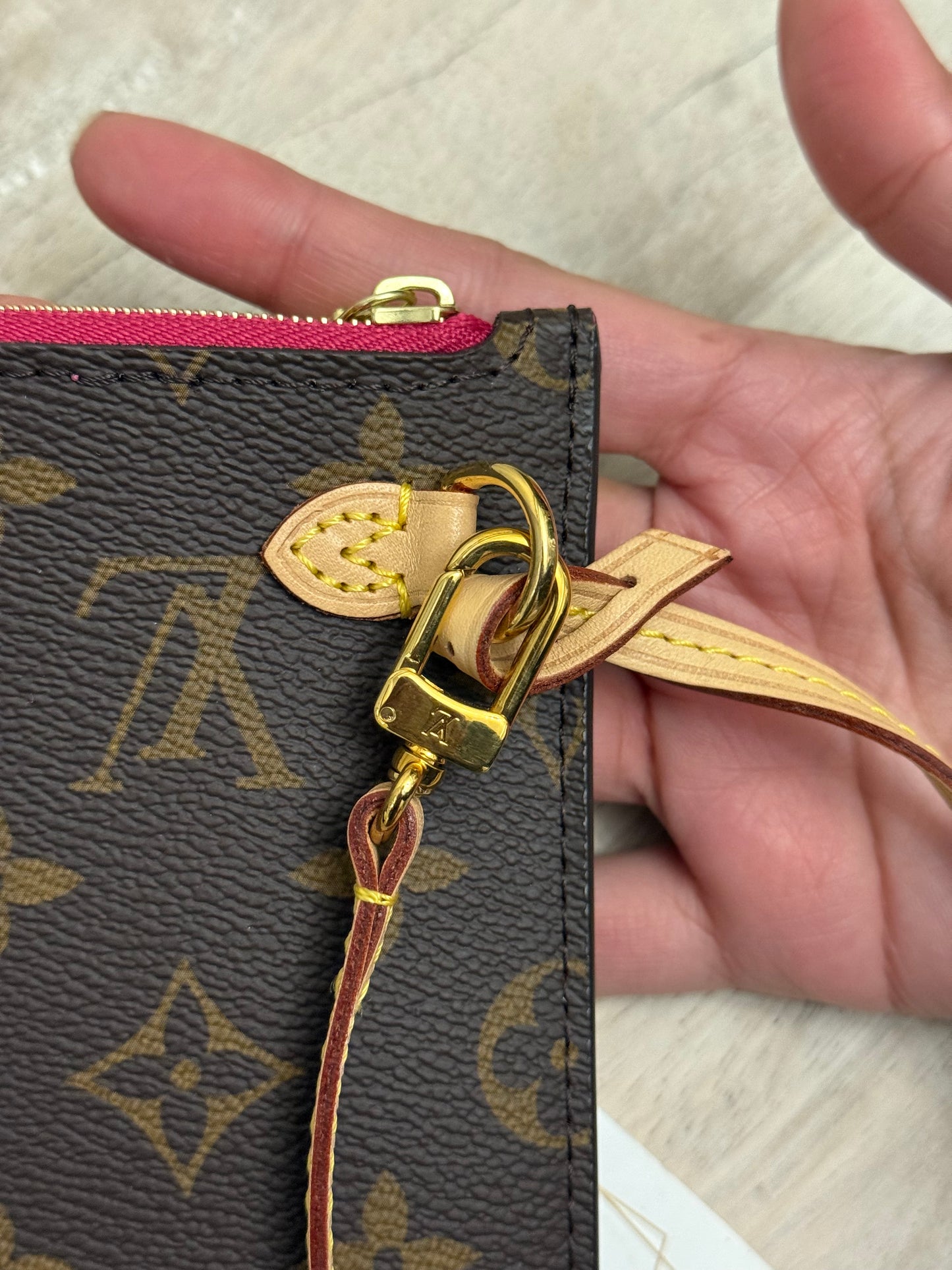 Louis Vuitton Neverfull Mono Pouch Pivoine