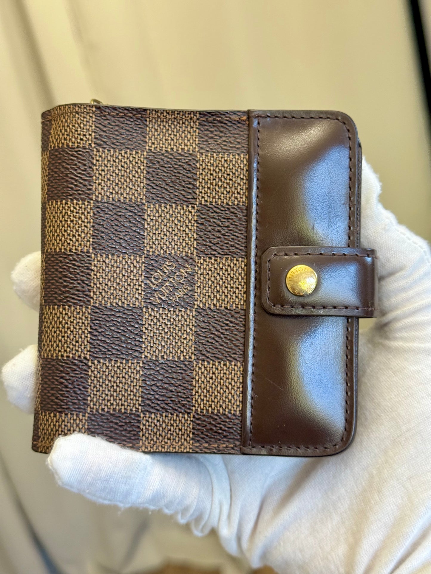 Louis Vuitton Compact Zippy Wallet in Damier Ebene