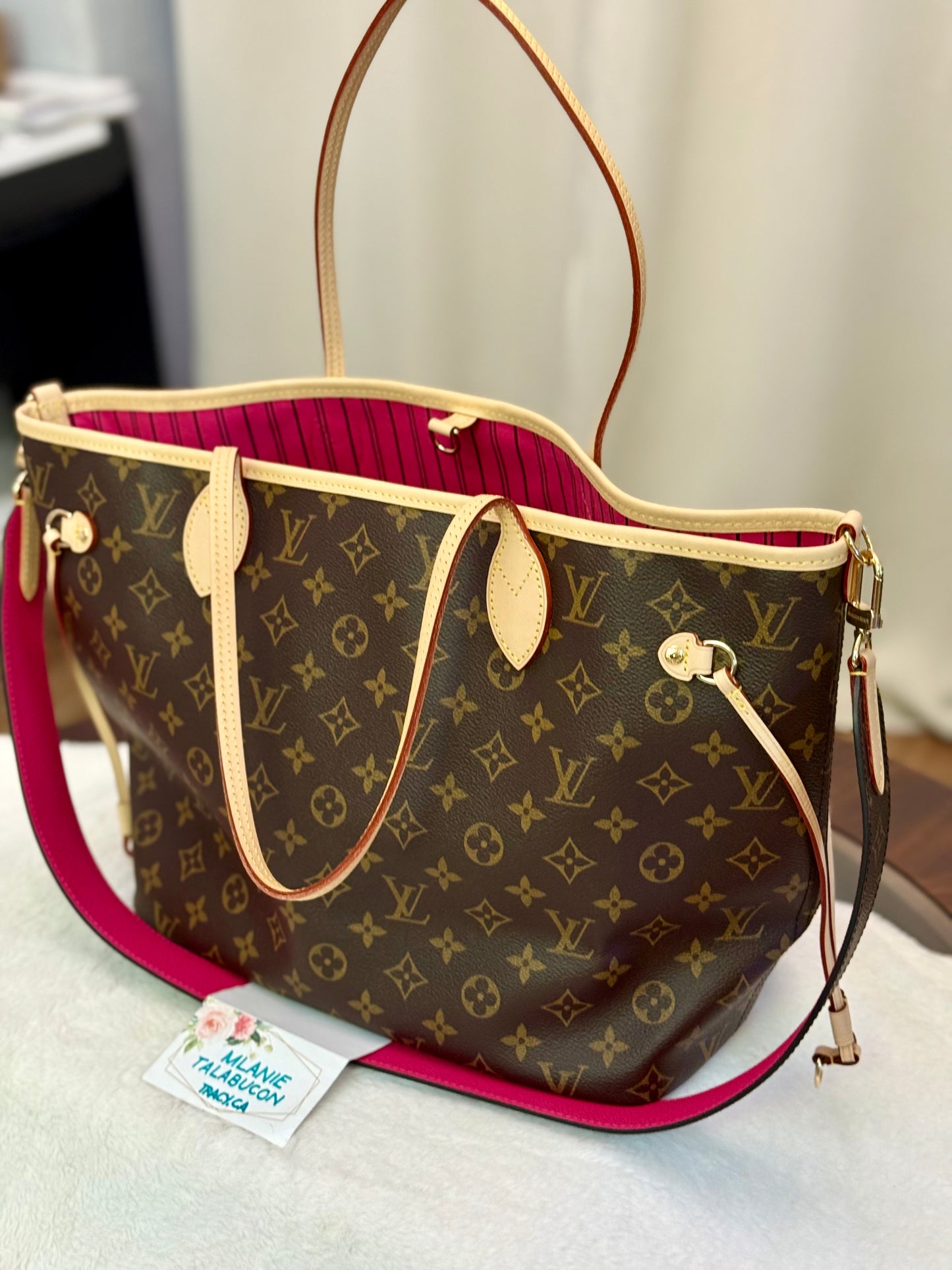 Louis Vuitton Neverfull Bandouliere Inside Out MM Mono Rose Pondichery