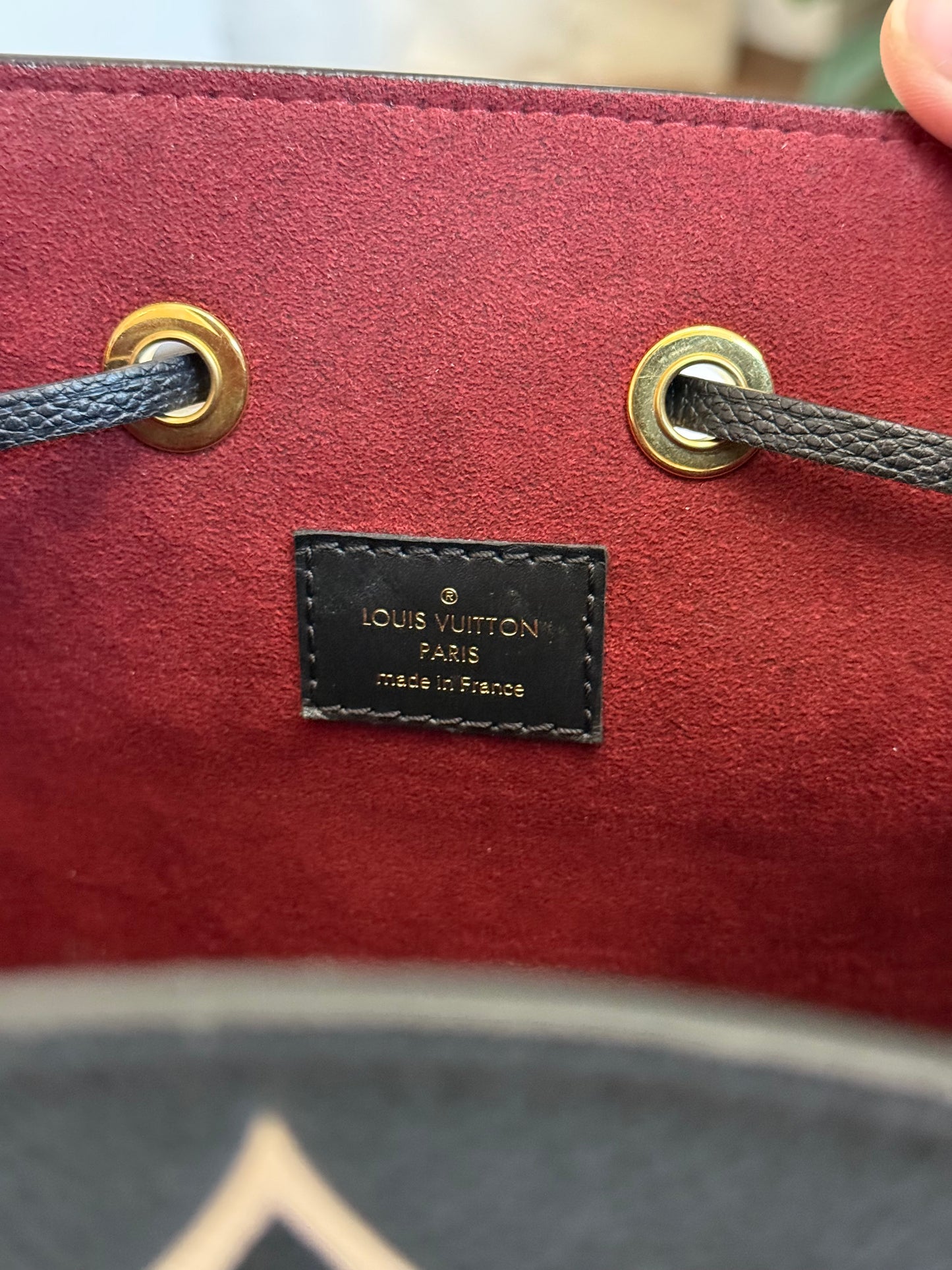 Louis Vuitton Neonoe MM Empreinte Bicolor Black/Beige