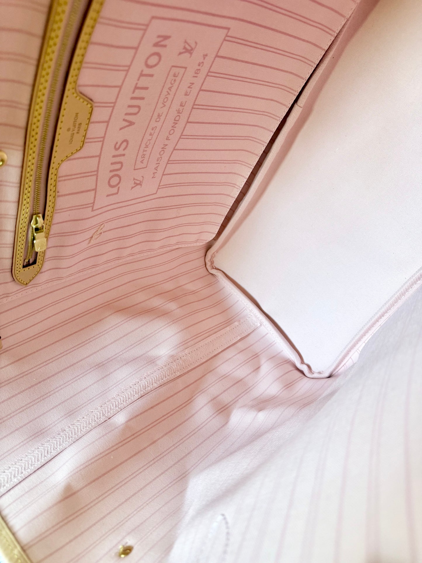 Louis Vuitton Neverfull GM in Damier Azur  Rose Ballerine MINT
