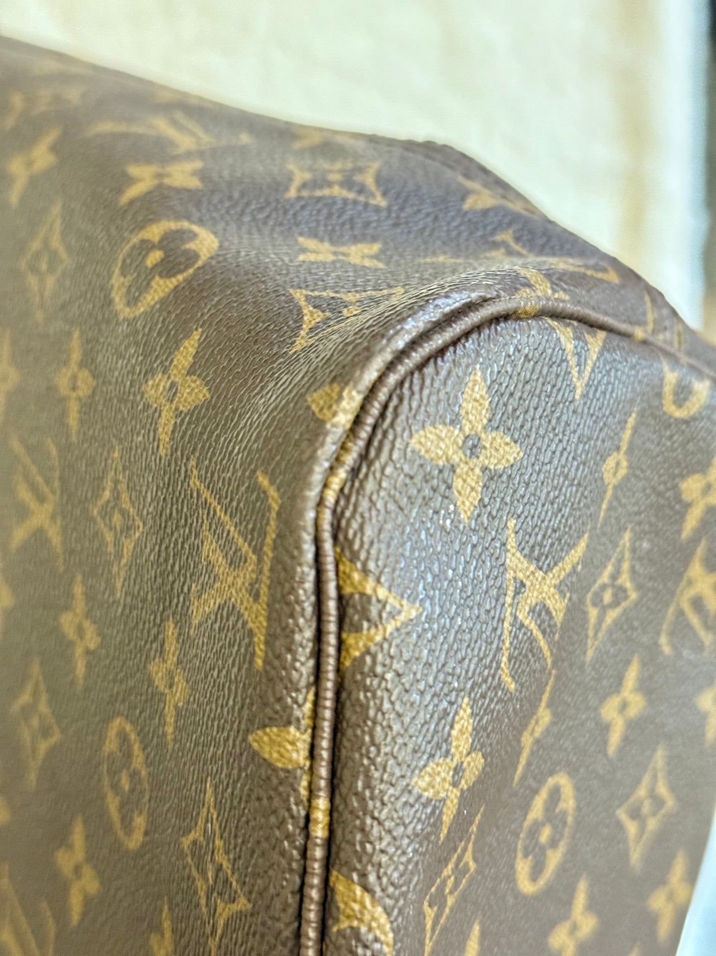 Louis Vuitton Neverfull MM Mono Pivoine